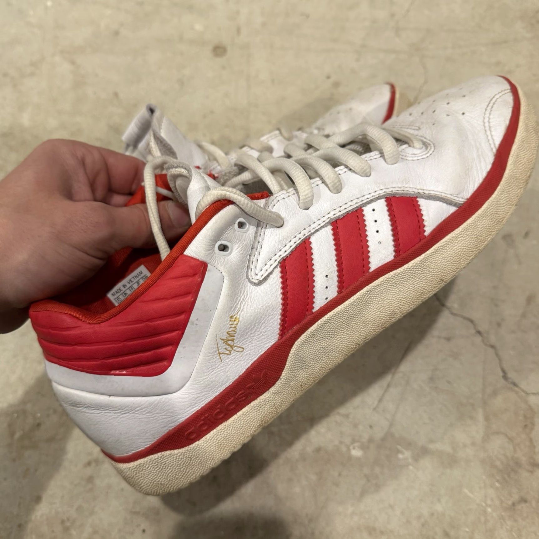 Adidas Adidas Tyshawn Jones Mid White Leather Scarlet Red 2021 Distressed Size 12 Men Sneaker Shoe Leather Skateboarding GW4897 UK11.5 EU46 2/3 US12 Size US 12 / EU 45 - 5 Thumbnail