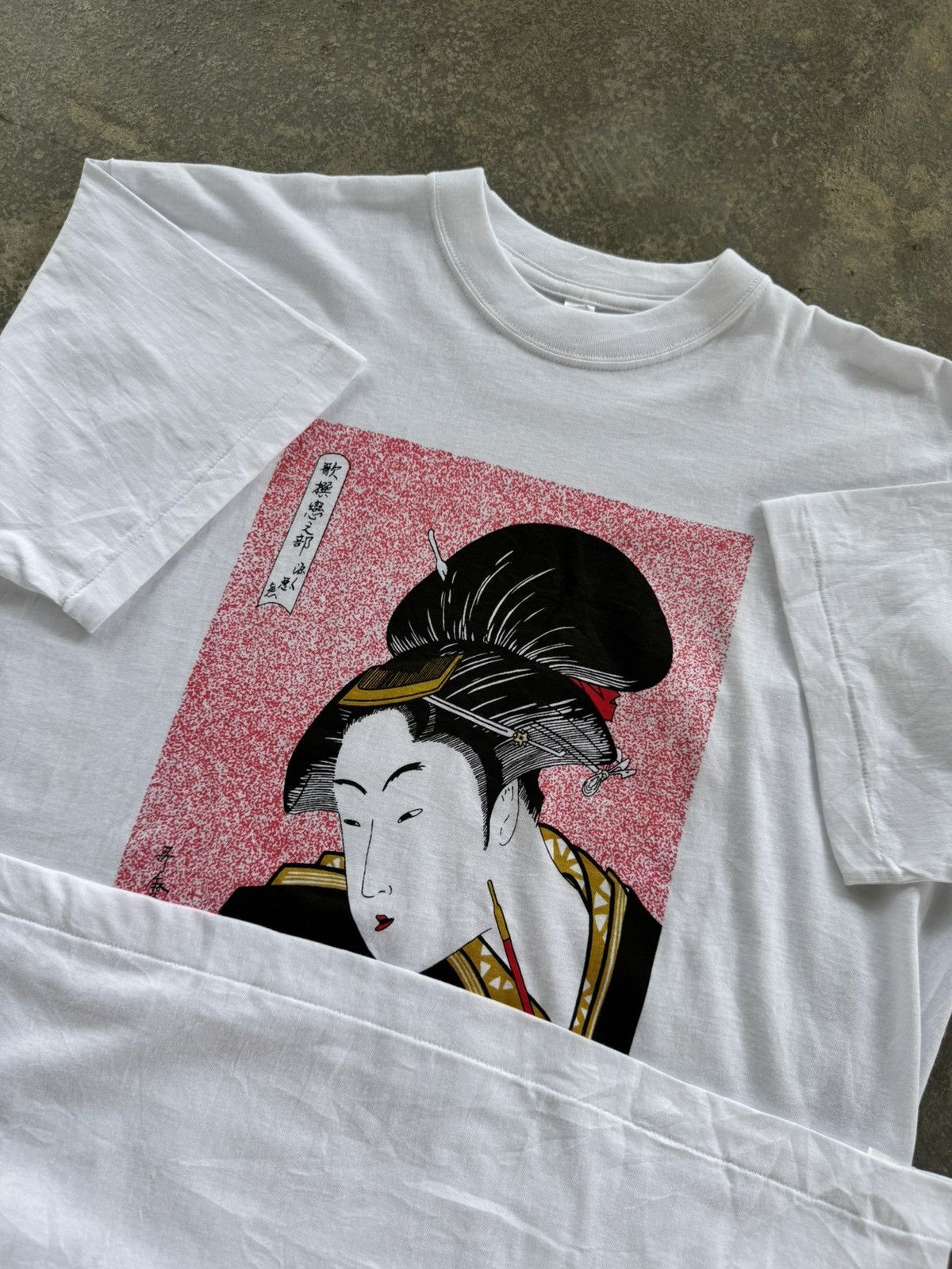 Japanese Brand Vintage 90’s Art Kitagawa Utamaro Geisha Print Tee Size US L / EU 52-54 / 3 - 3 Thumbnail