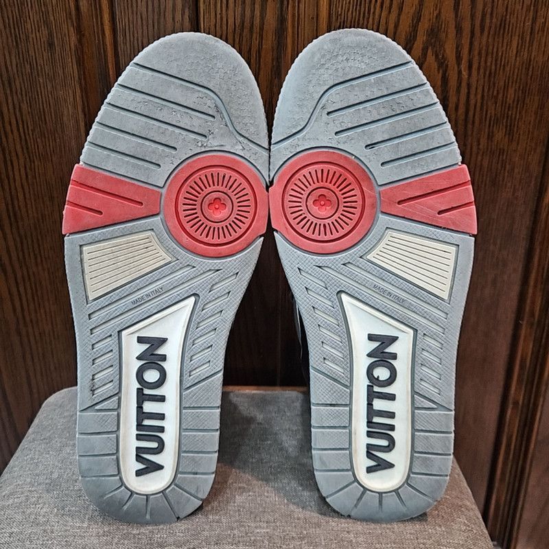 Louis Vuitton Louis Vuitton Trainer High-Top Sneaker in Gray Black Size US 10 / EU 43 - 2 Thumbnail