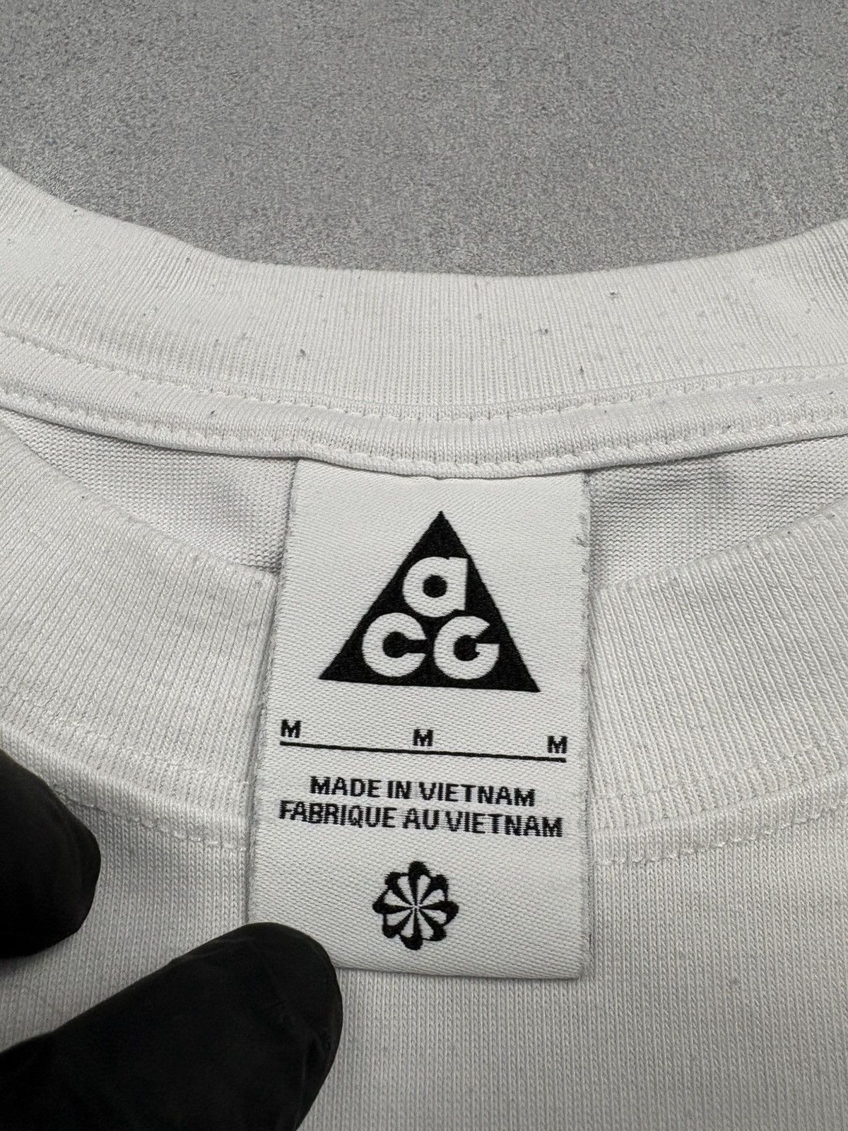 Nike ACG Nike ACG Big Logo Liking Liches Graphic T-Shirt White Medium Size US M / EU 48-50 / 2 - 8 Thumbnail