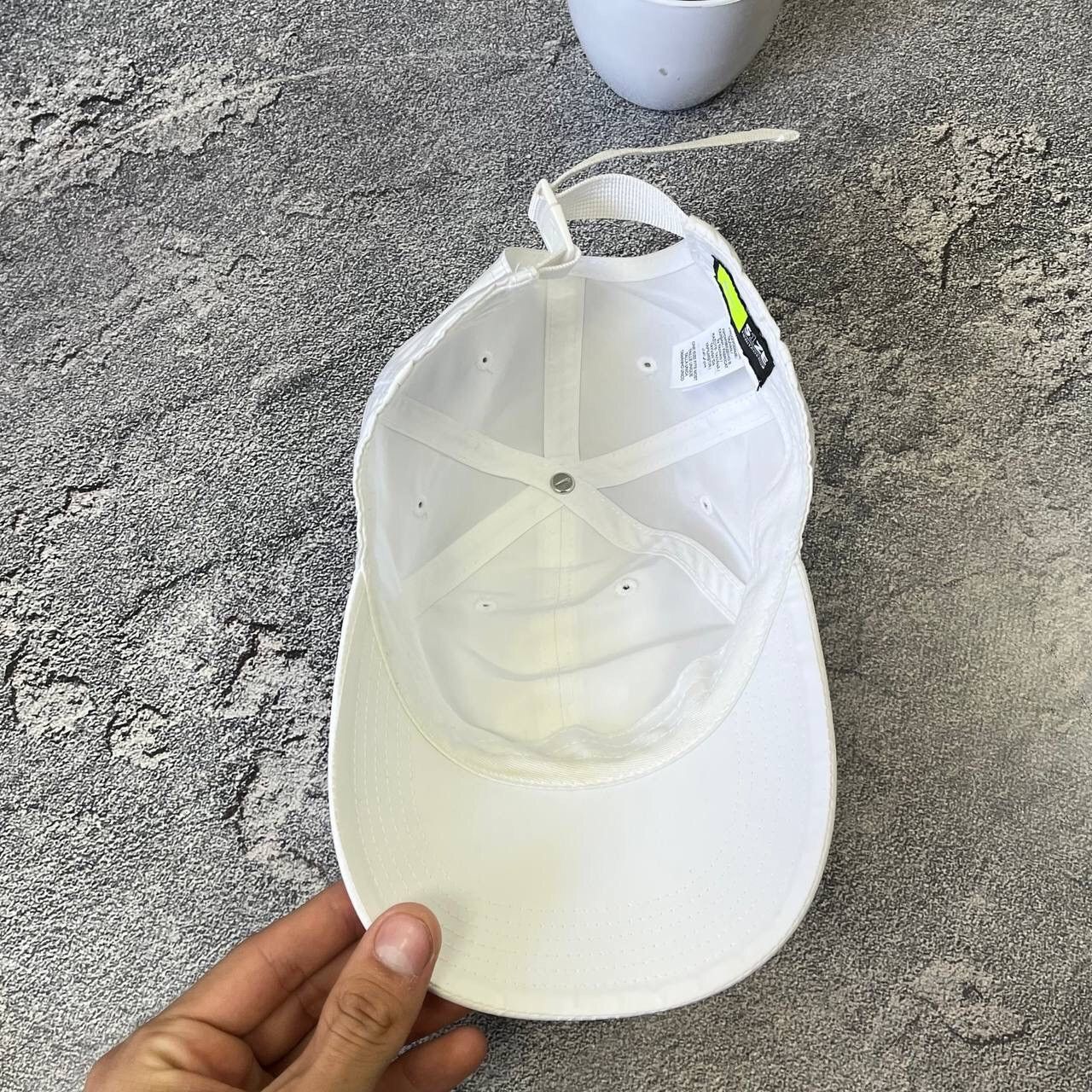 Nike White Nylon Nike Metal Swoosh Baseball Hat Cap Unisex Size ONE SIZE - 7 Thumbnail
