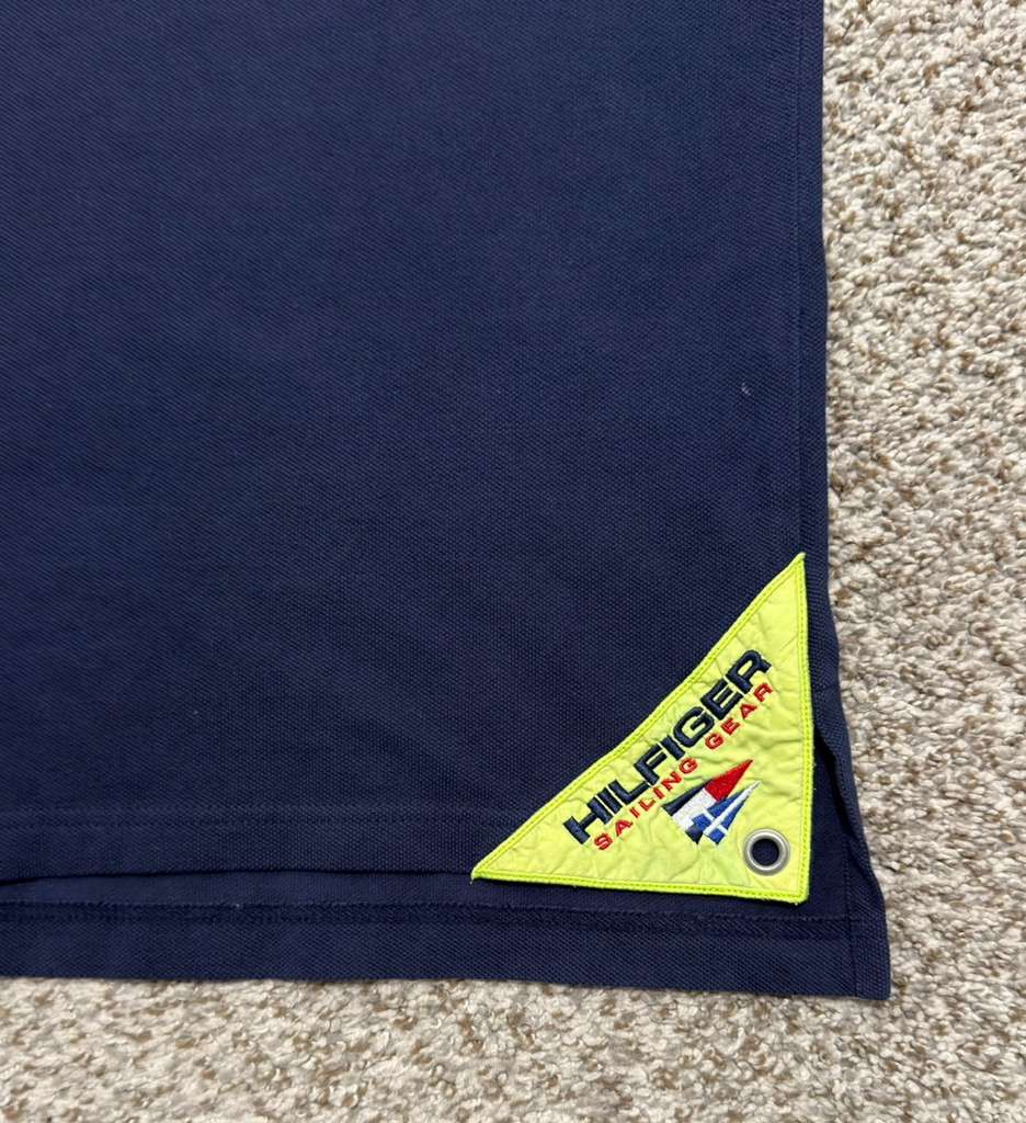 Tommy Hilfiger Vtg 90s Tommy Hilfiger colorblocked polo shirt navy Size L Size US L / EU 52-54 / 3 - 4 Thumbnail