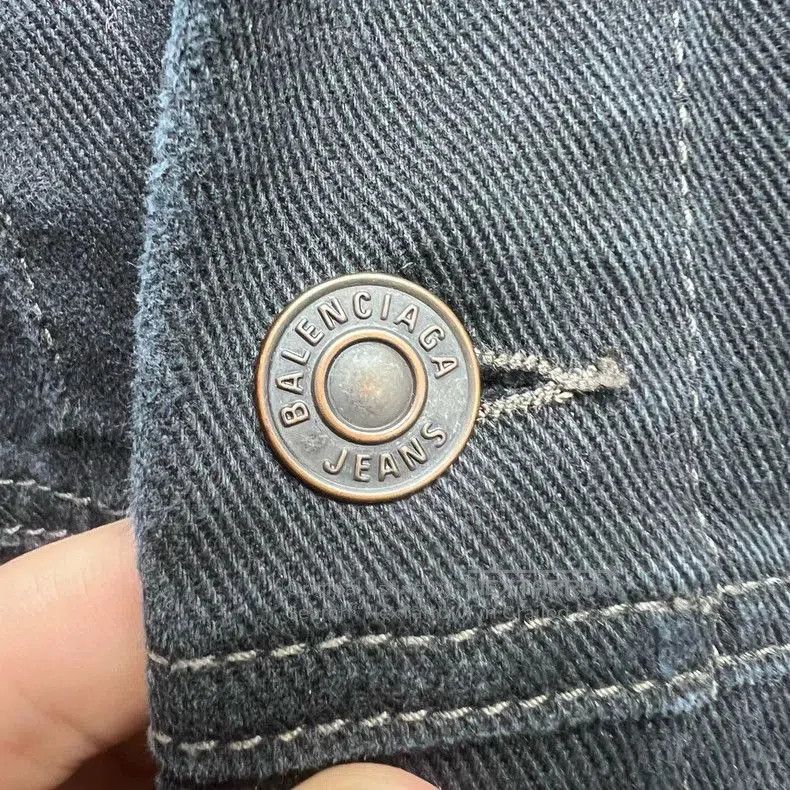 Balenciaga Balenciaga Black Denim Jacket with Logo. Size US S / EU 44-46 / 1 - 3 Thumbnail