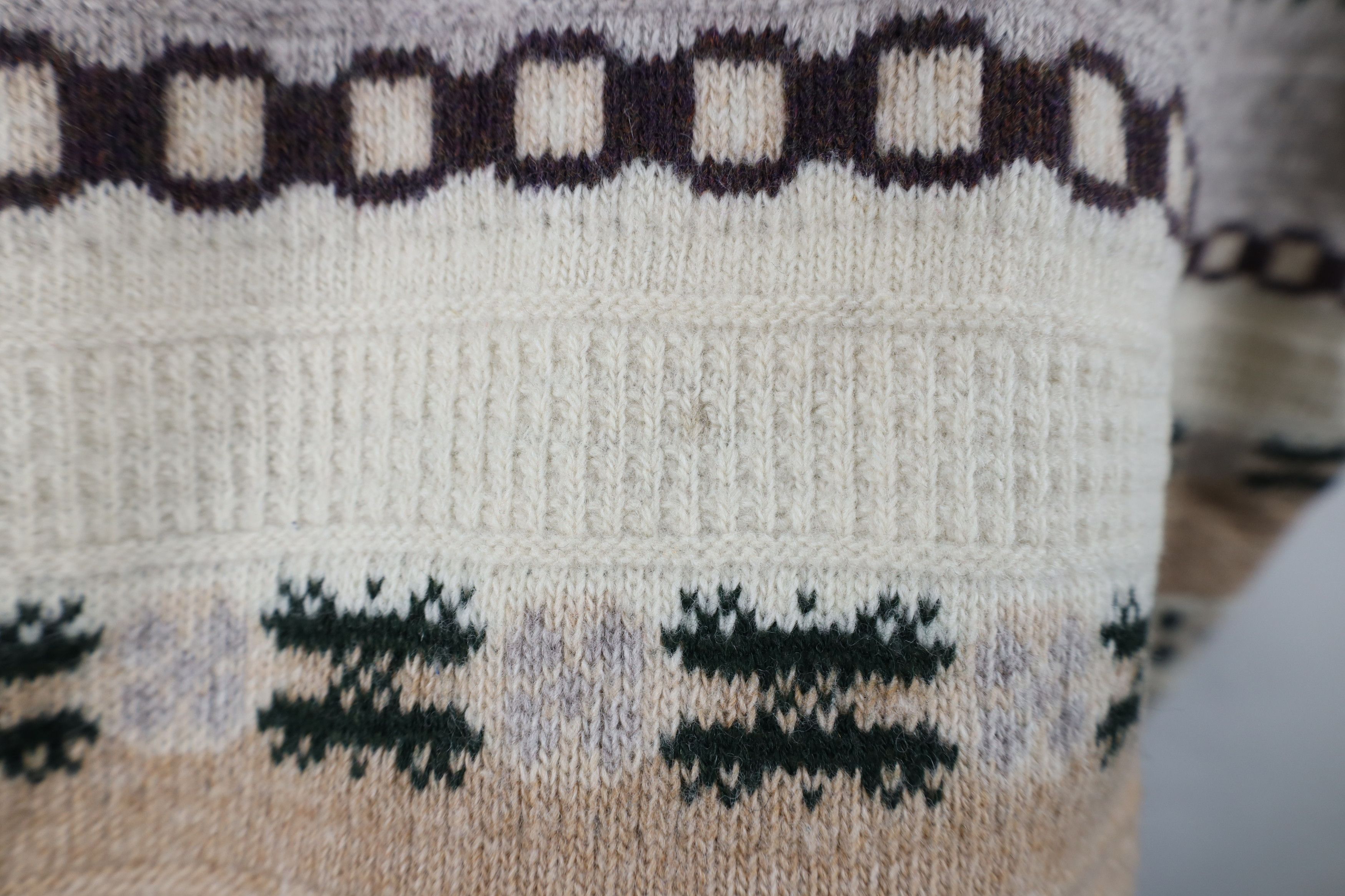 Vintage Vintage 90s Streetwear Knit Fair Isle V-Neck Sweater USA Size US XL / EU 56 / 4 - 4 Thumbnail