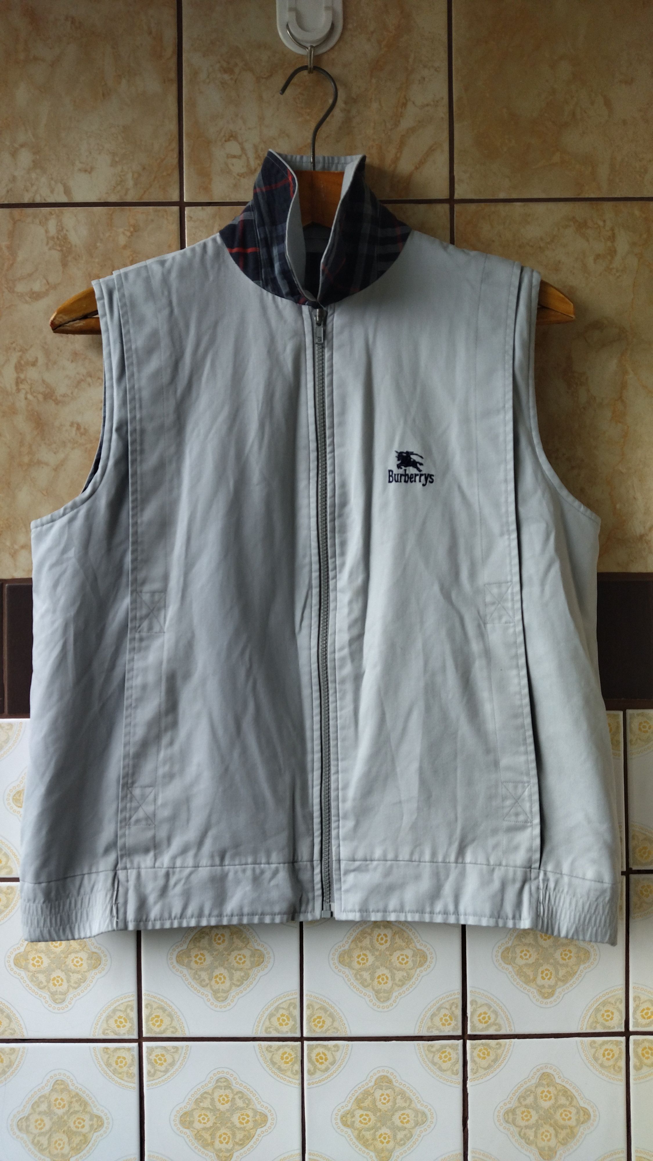 Burberry Vintage Burberry's vest Size US S / EU 44-46 / 1 - 1 Thumbnail