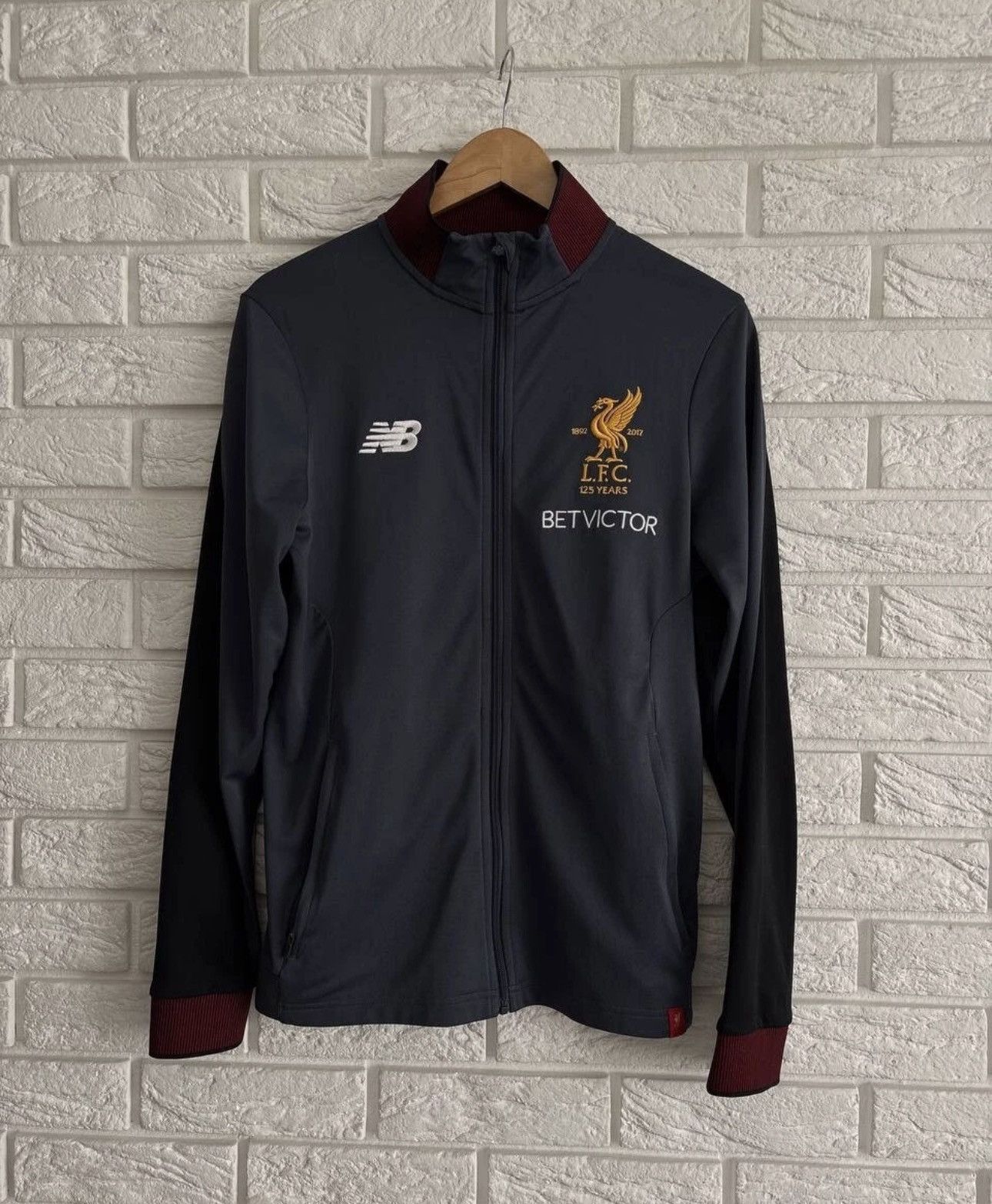 New Balance Liverpool New Balance 2017/2018 training track jacket Size US S / EU 44-46 / 1 - 3 Thumbnail