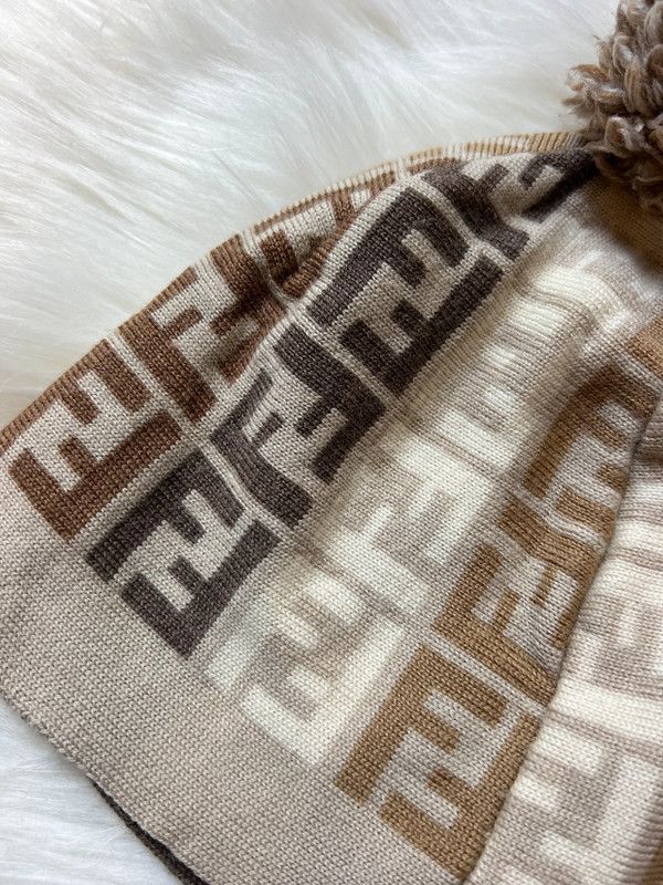 Fendi Fendi beanie Size ONE SIZE - 14 Thumbnail