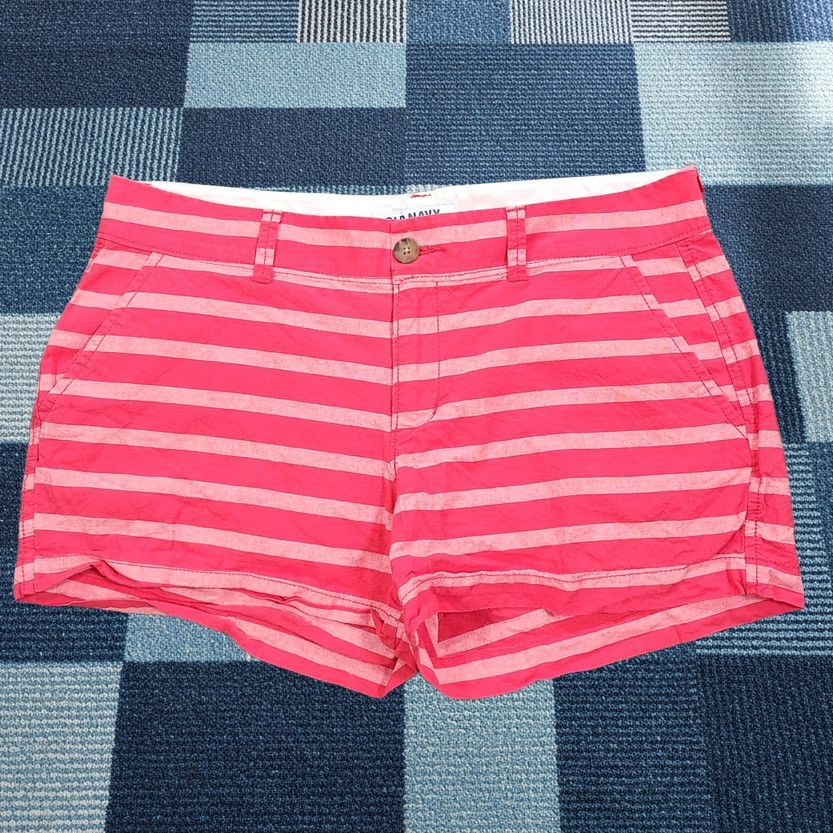 Old Navy Old Navy Shorts Womens 6 Pink Chino Mid-Rise Striped Preppy Flat Front Casual Size 24" / US 00 / IT 34 - 1 Thumbnail