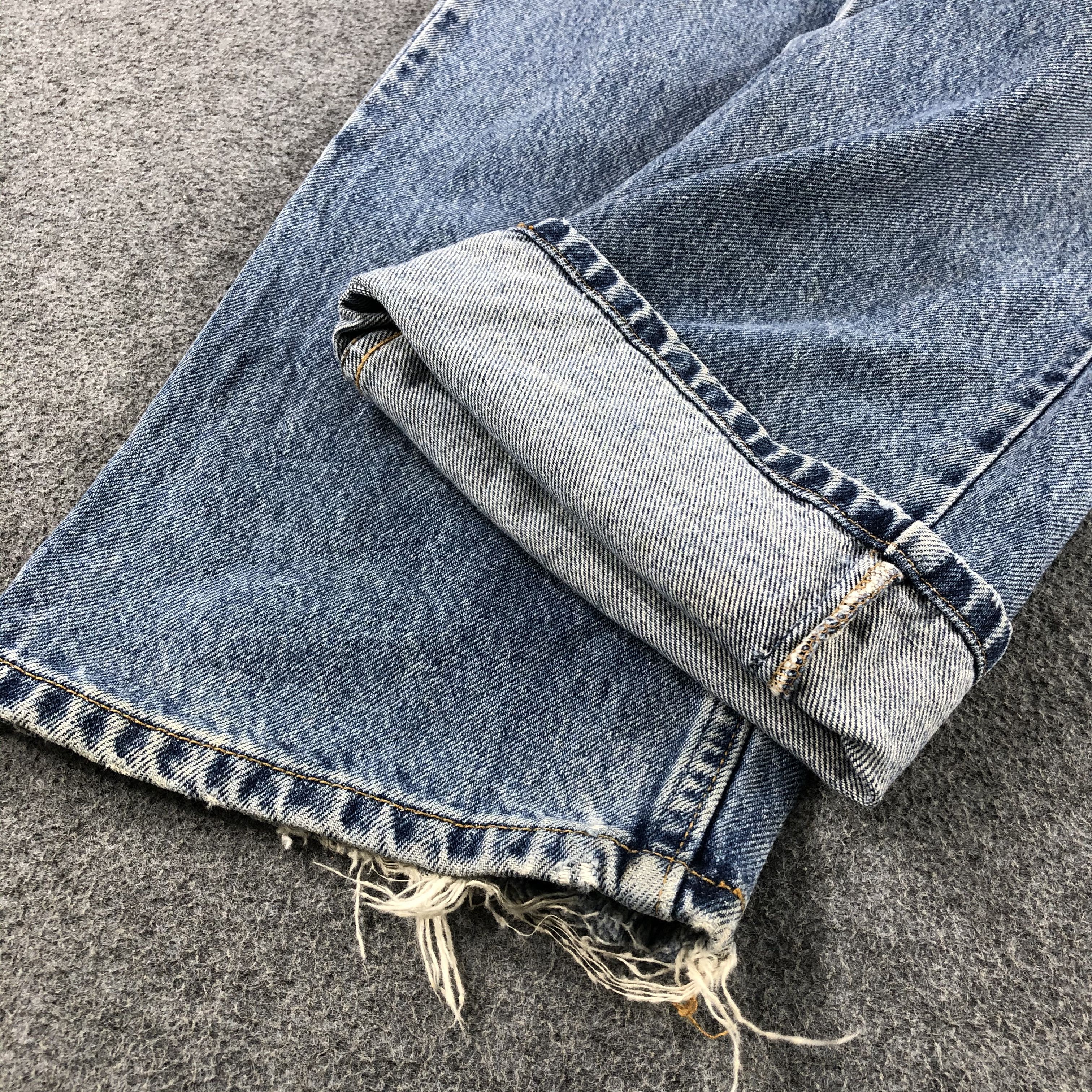 Levi's Vintage Blue Wash Levis Jeans-J2289 Size US 35 - 7 Thumbnail