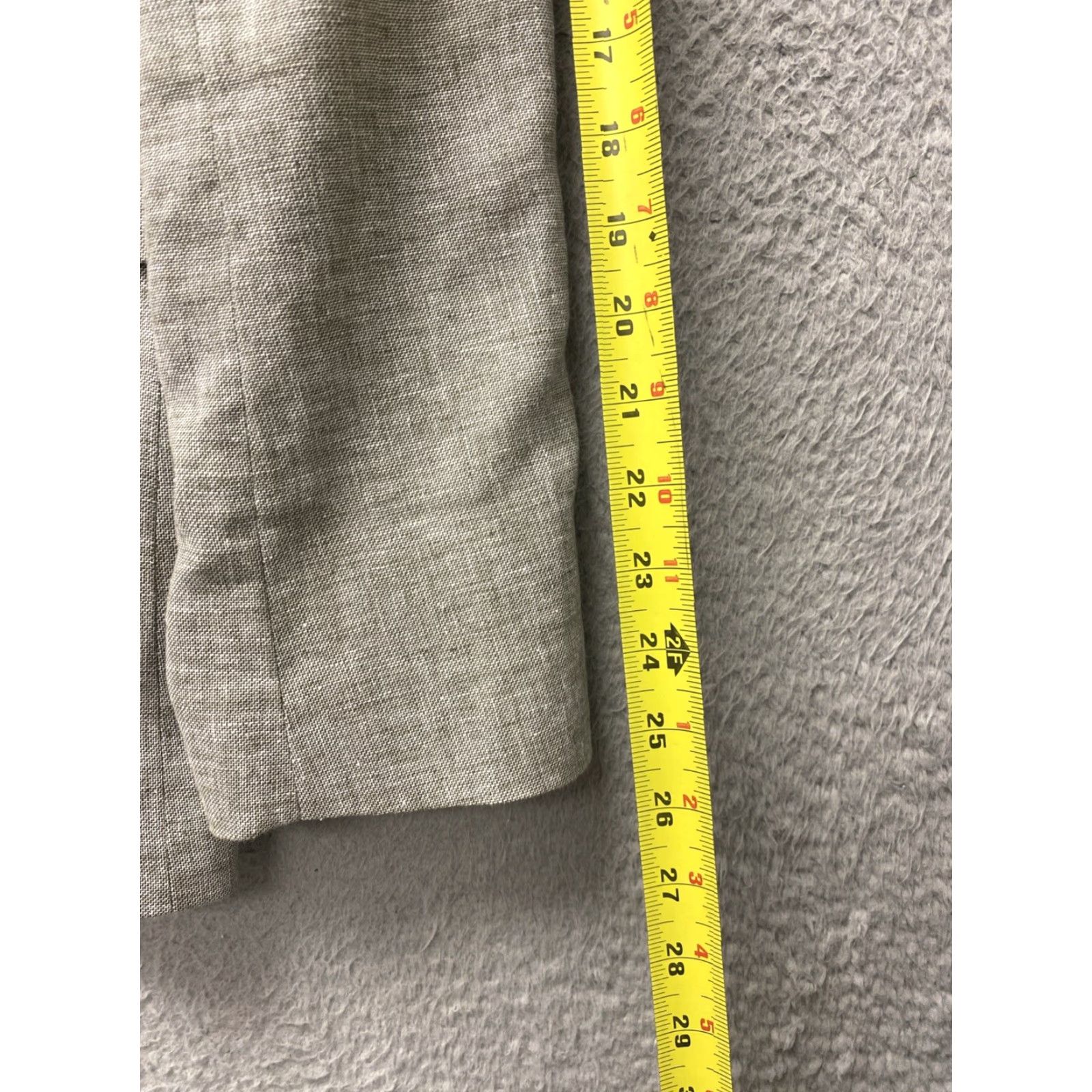 Banana Republic Banana Republic Men's Blazer 40R Luxurious Gray Linen Wool Blend, Regular Fit, Two-Button, Notch Lapel, Inner Pockets, Business Casual Size 40R - 7 Thumbnail