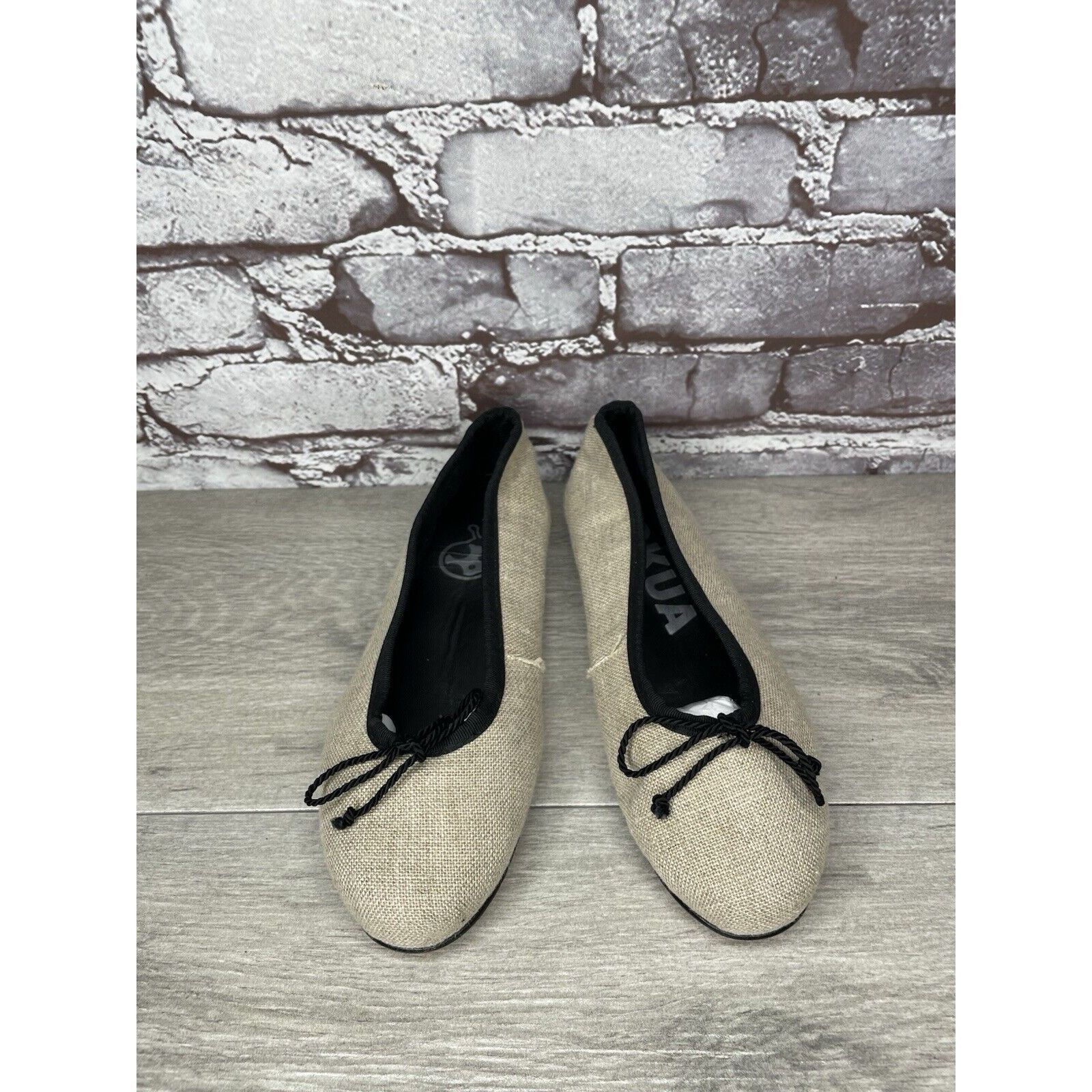 Other Kokua Tan Canvas Fabric Black Bow Casual Ballet Flats Shoes Size US 6.5 / IT 36.5 - 17 Thumbnail