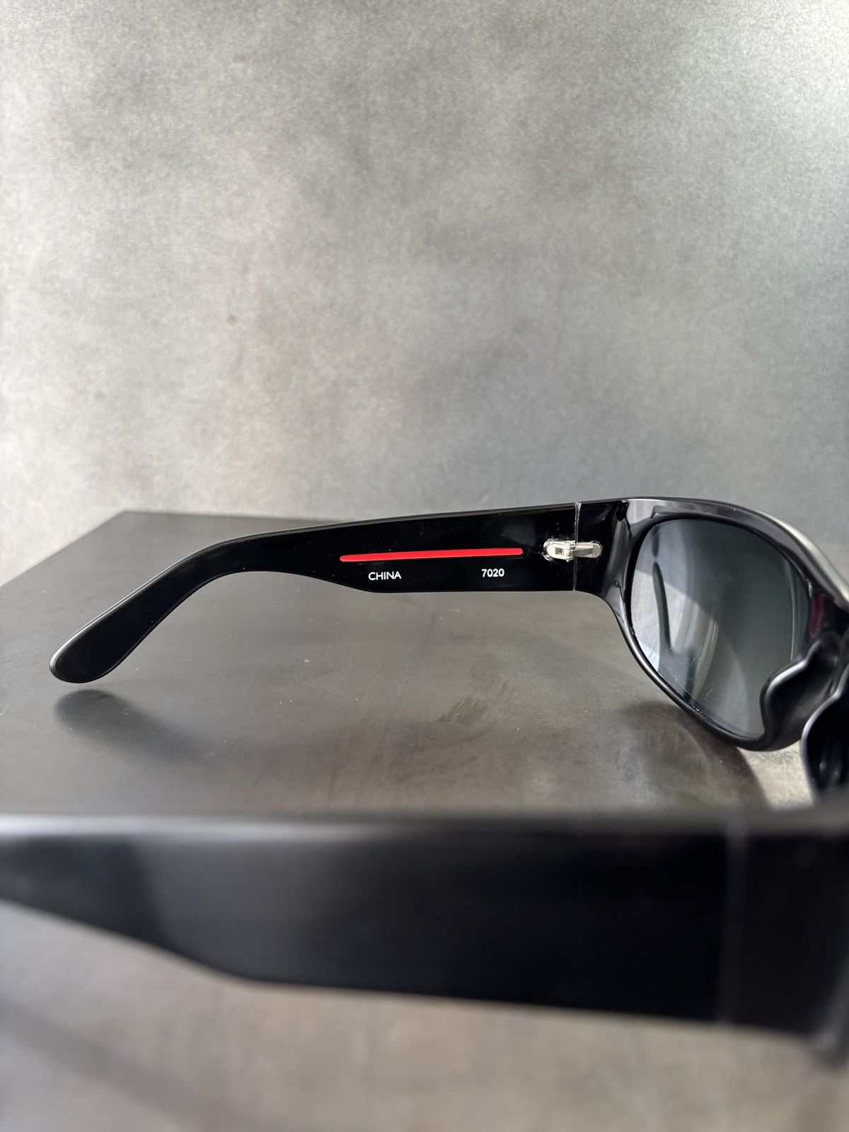 Tommy Hilfiger 1990s Vintage Tommy Hilfiger Sunglasses Sport 1997 1998 Y2K Size ONE SIZE - 12 Thumbnail