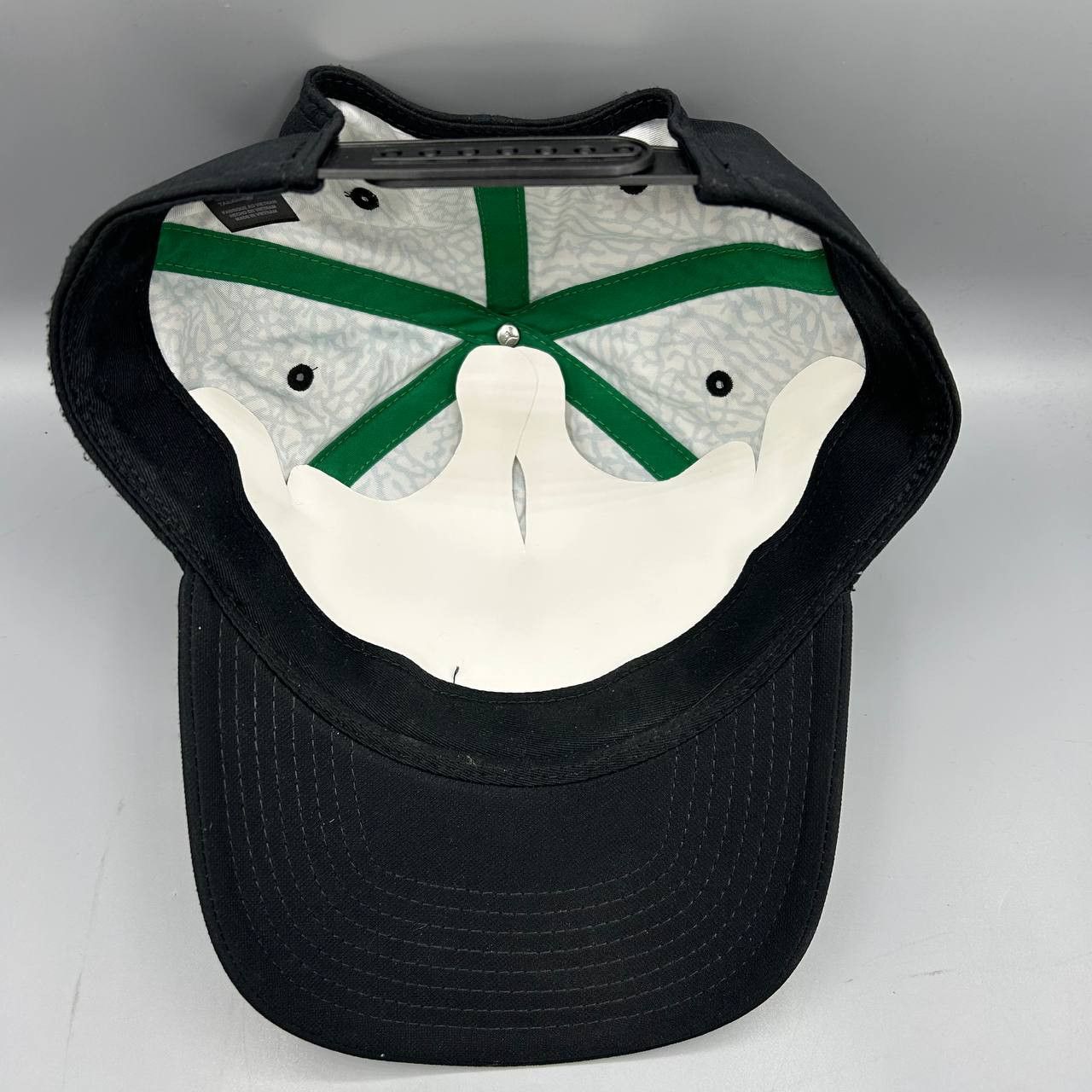Jordan Brand Oregon Ducks x Air Jordan Hat Men Jumpman Snap Back Pro Cap Size ONE SIZE - 2 Thumbnail