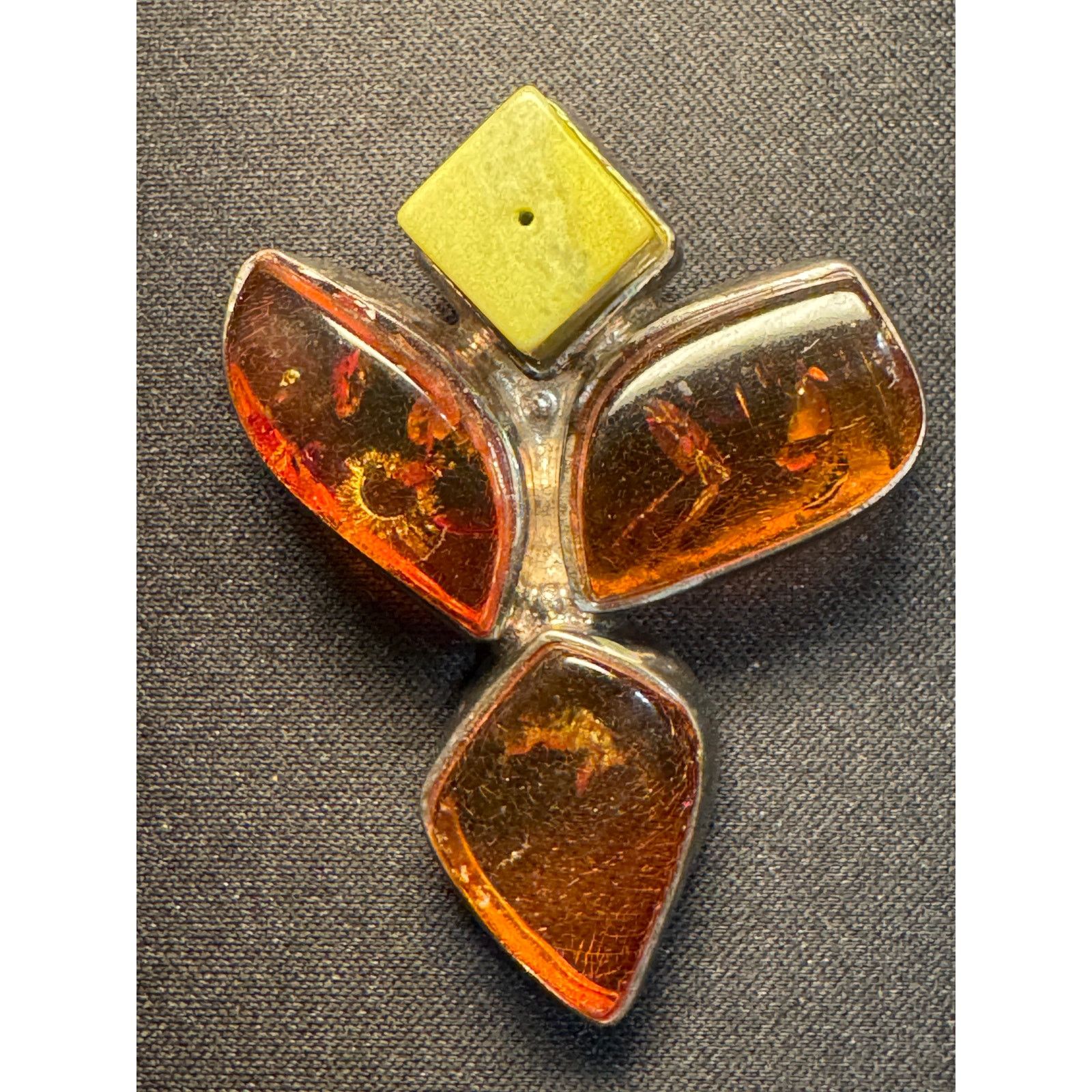 Other 925 Silver Baltic 3 Stone Pendant Asymetric Shape Size ONE SIZE - 2 Thumbnail