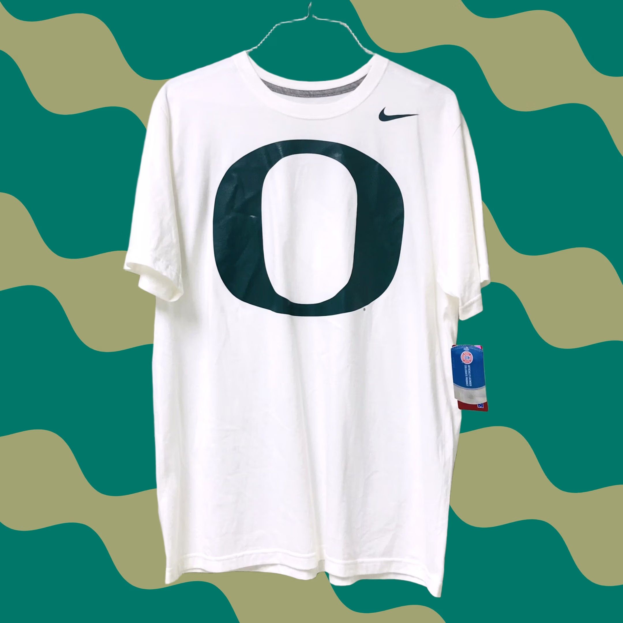 Nike Nike Men University of Oregon Ducks Regular Fit Cotton Short Sleeve T-Shirt XL Size US XL / EU 56 / 4 - 1 Thumbnail