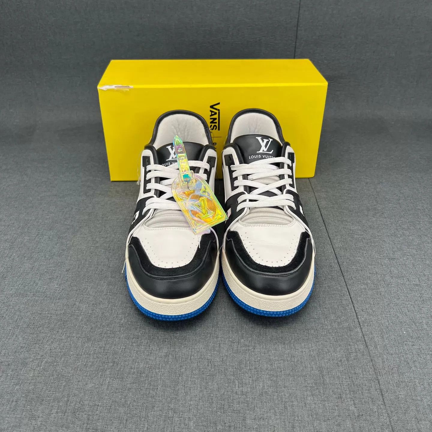 Louis Vuitton LV Trainer Fragment Black Blue 9.5 Size US 9.5 / EU 42-43 - 4 Thumbnail
