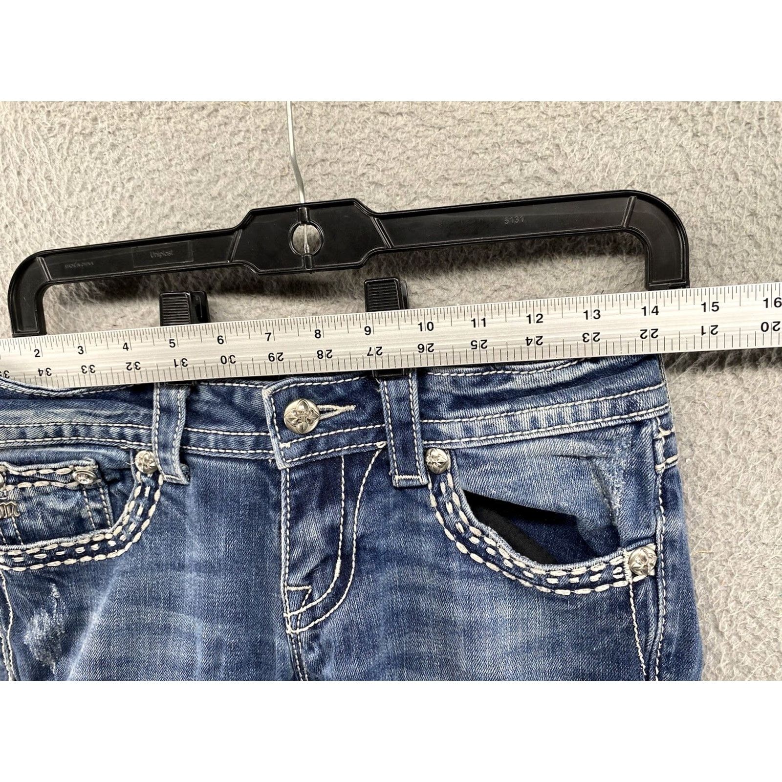 Miss Me Miss Me Jeans Skinny Flap Pocket Rhinestone Embroidered Beaded Jeans Women Size 26 Blue Denim Regular Girl Mens Womens Size 26" / US 2 / IT 38 - 5 Thumbnail
