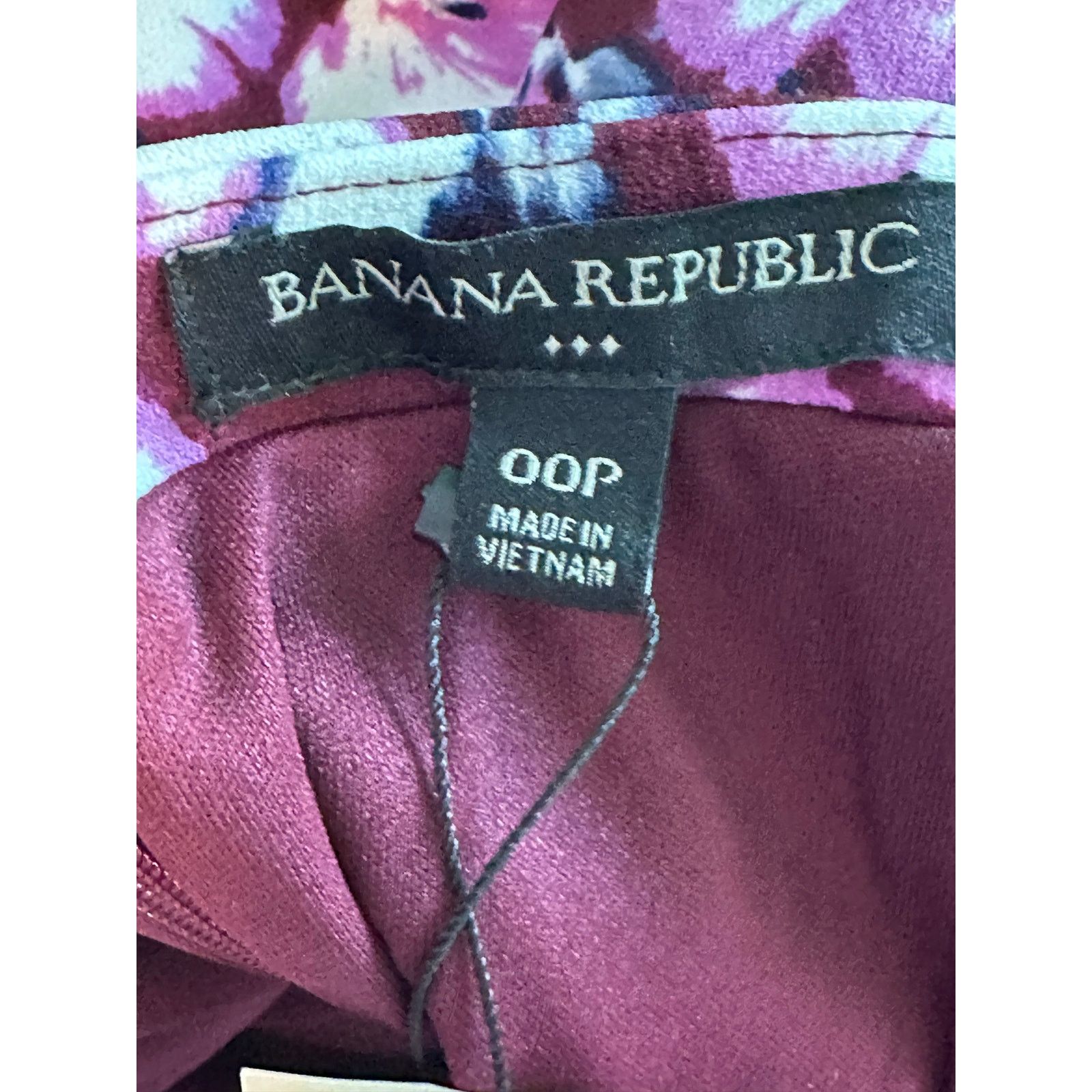 Banana Republic Banana Republic wine floral pencil skirt size 00P Size 26" / US 2 / IT 38 - 3 Thumbnail