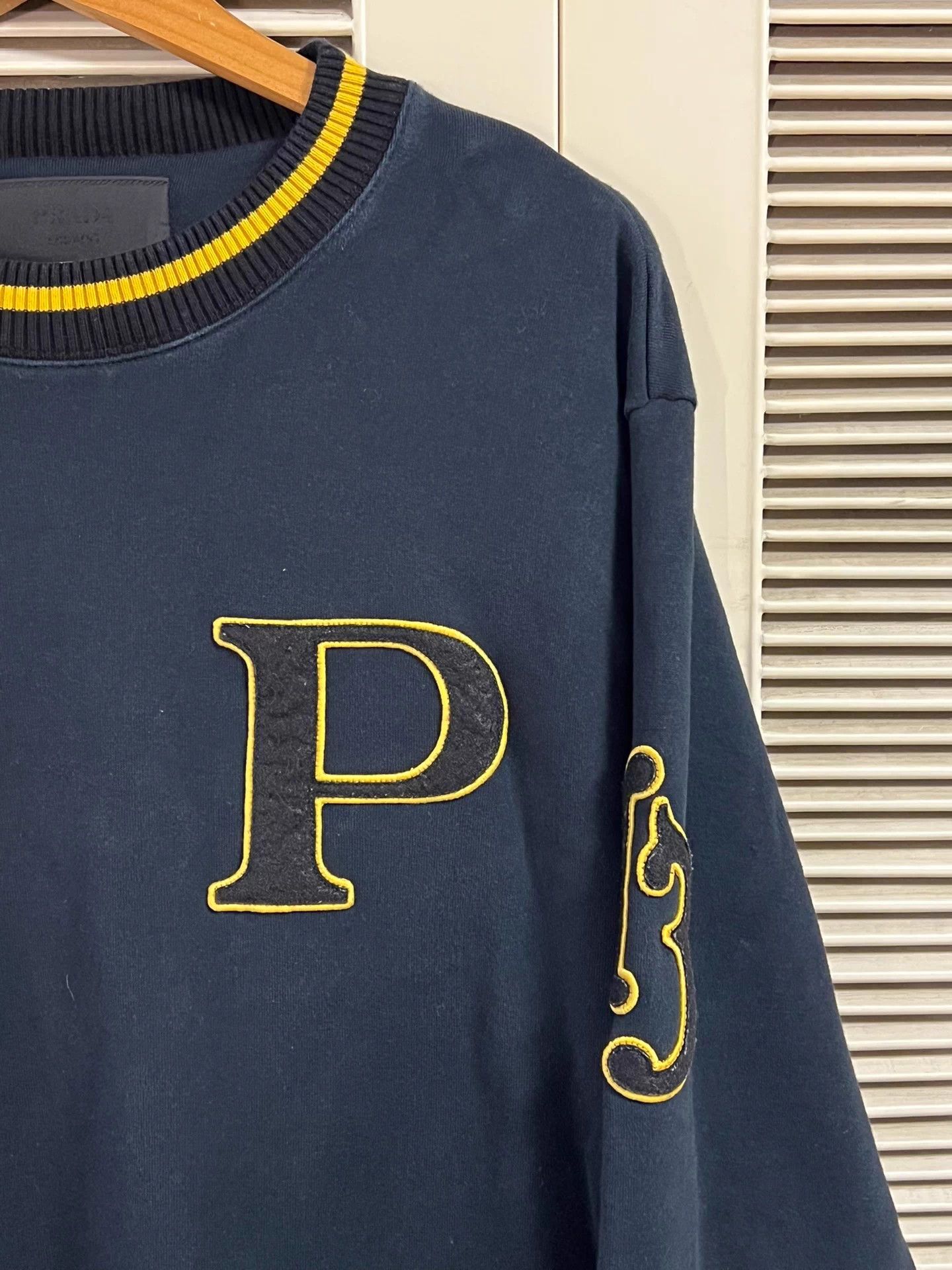 Prada Prada P logo 13 embroidery block crewneck sweatshirt Size US S / EU 44-46 / 1 - 3 Thumbnail