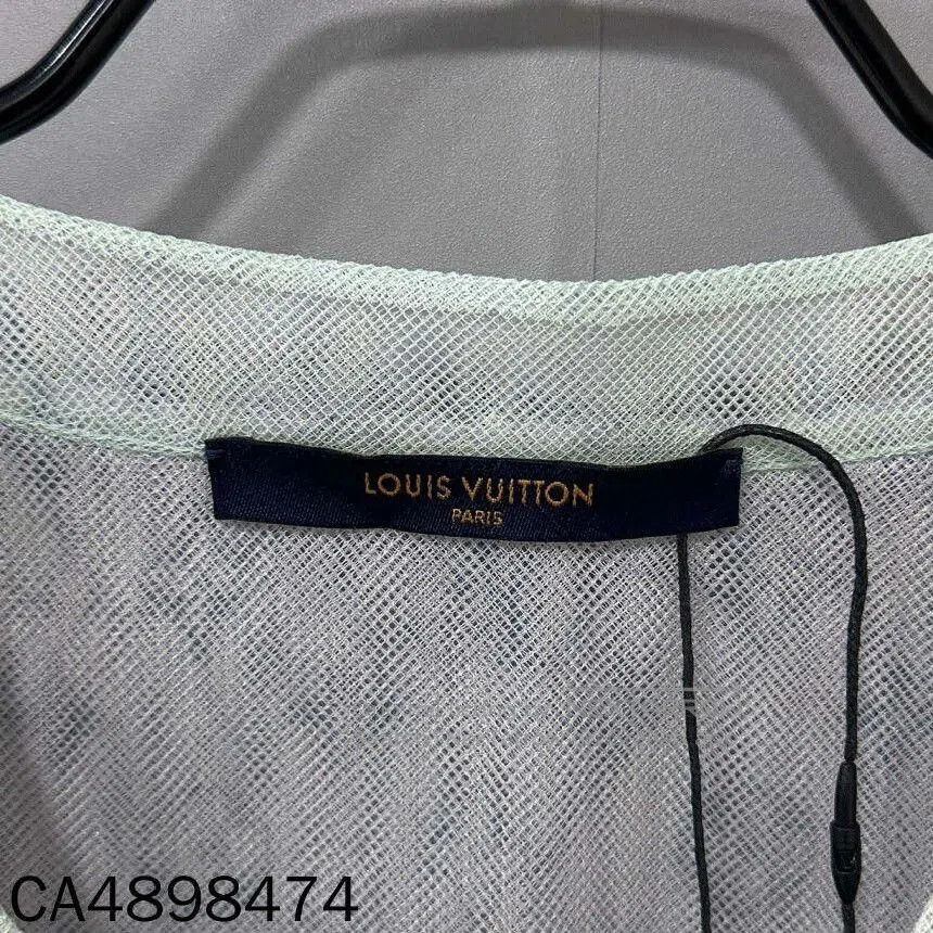 Louis Vuitton Louis Vuitton All. Size US S / EU 44-46 / 1 - 6 Thumbnail