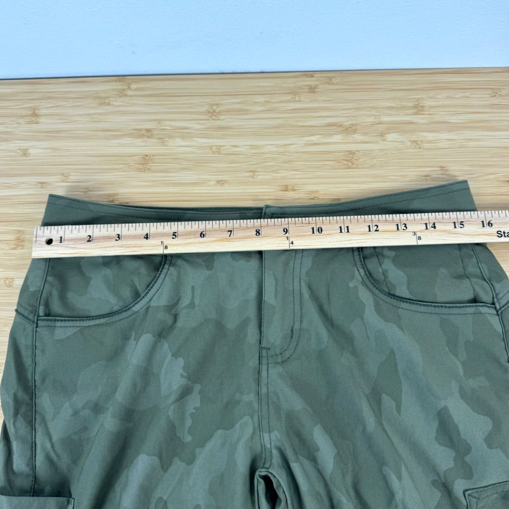 Prana PrAna Women Standard Fit Cargo Jogger Pants Camo Print 6 Rg Outdoor Size 28" / US 6 / IT 42 - 5 Thumbnail
