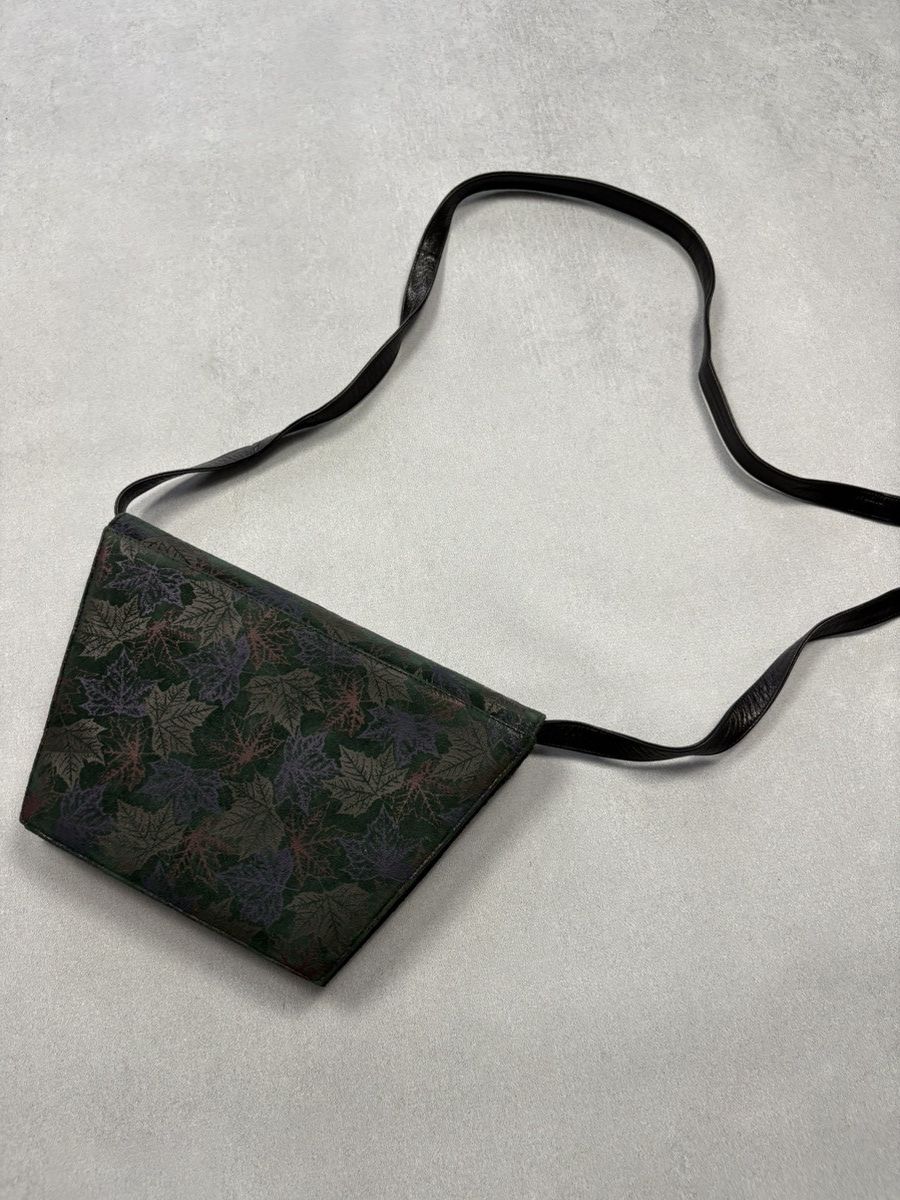 Bally Bally Vintage Floral Suede Crossbody Bag Made in Italy Size ONE SIZE - 2 Thumbnail