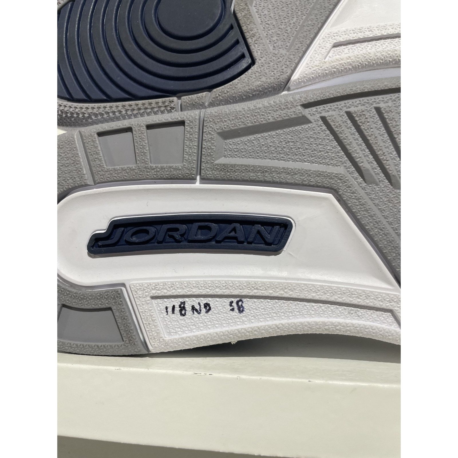 Jordan Brand JORDAN 3 RETRO MIDNIGHT NAVY SIZE 11.5 PREOWNED Size US 11.5 / EU 44-45 - 5 Thumbnail
