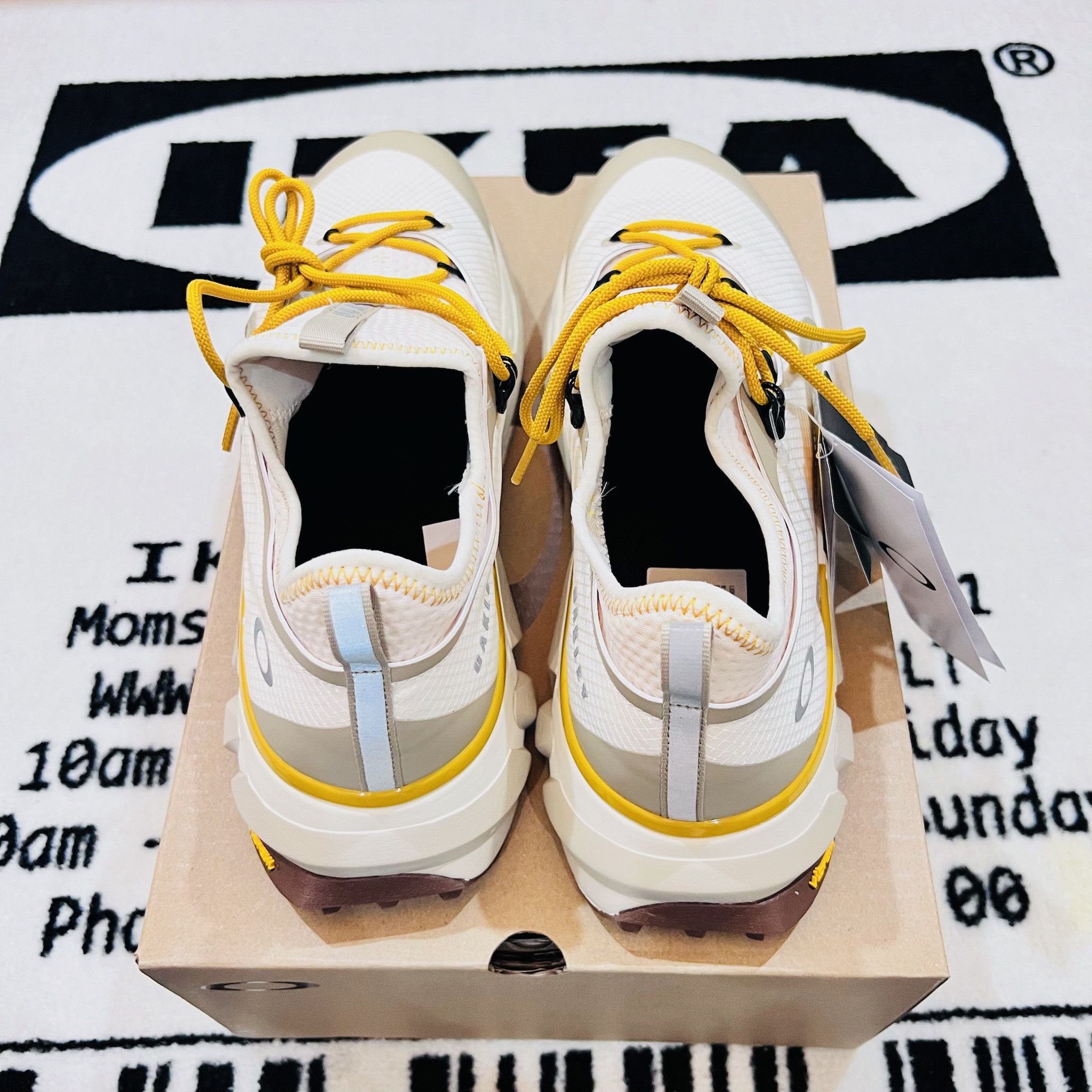 Oakley Oakley Light Shield Yellow Waterproof Vibram Sole Sneakers Size US 10 / EU 43 - 7 Thumbnail