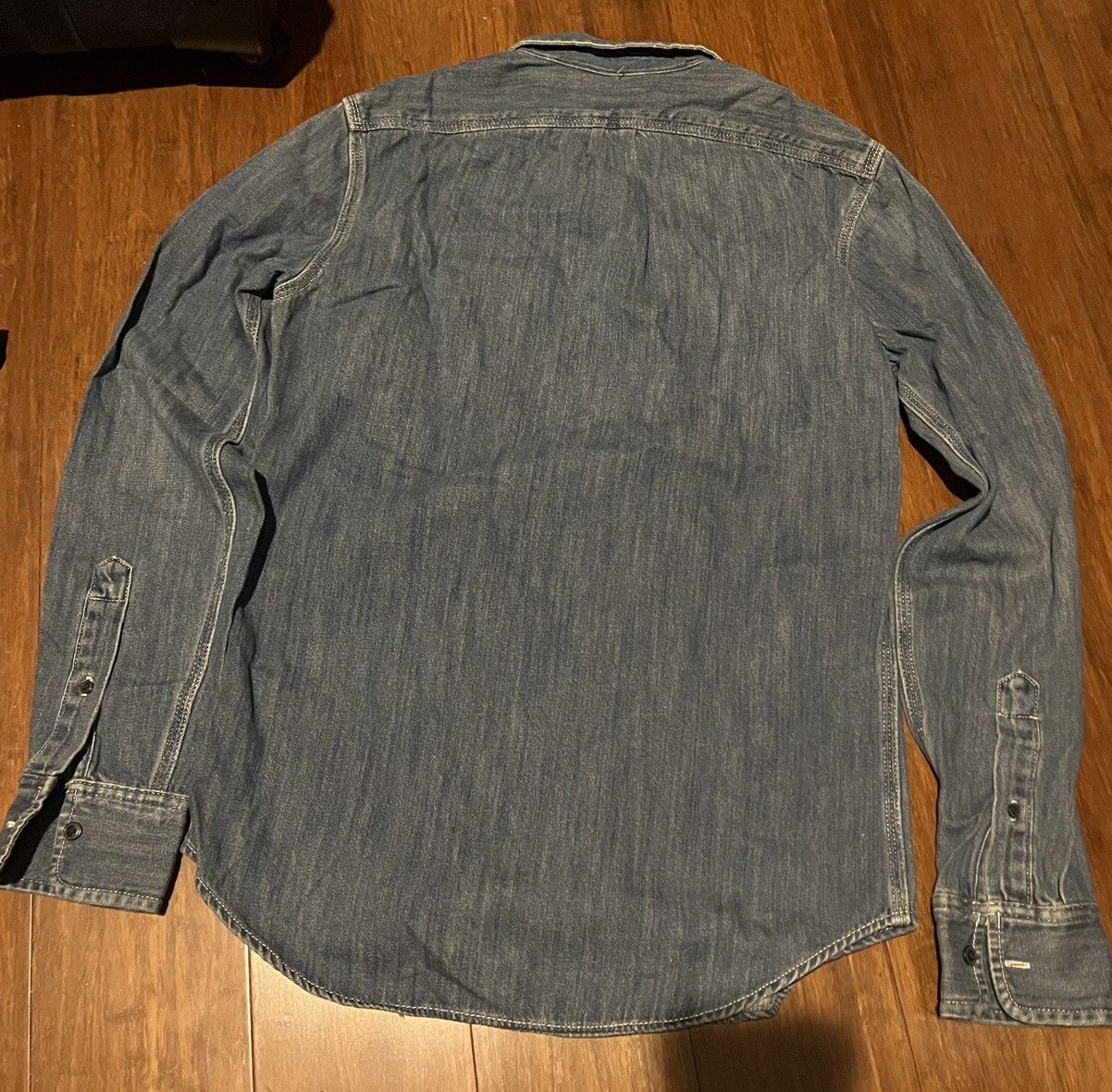 Old Navy Old Navy Classic Button-Down Jean Shirt Size US S / EU 44-46 / 1 - 2 Thumbnail