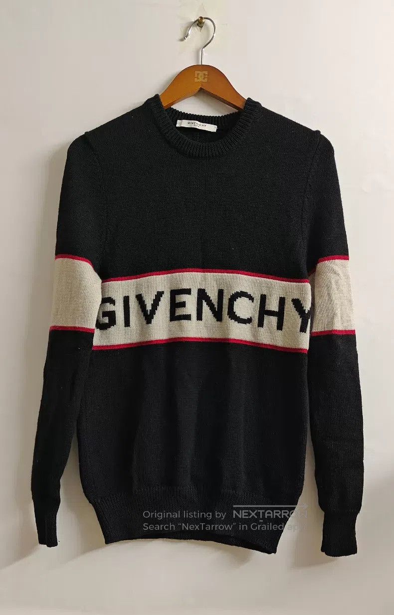 Givenchy Givenchy Pure wool knitted sweater Size US S / EU 44-46 / 1 - 1 Thumbnail