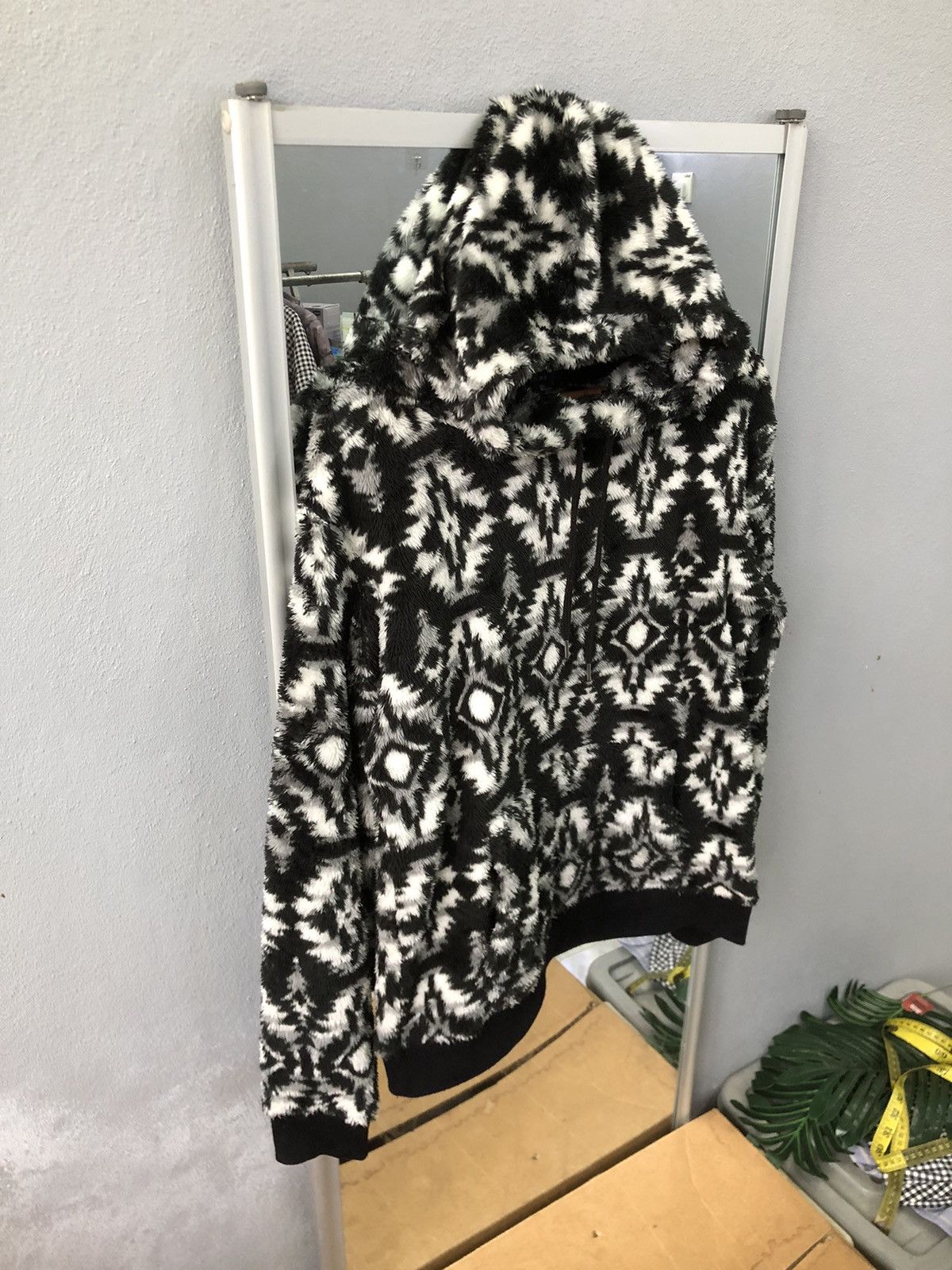 Japanese Brand Rill Fox Japan Fuzzy Tribal Fleece Hoodie Size US M / EU 48-50 / 2 - 3 Thumbnail
