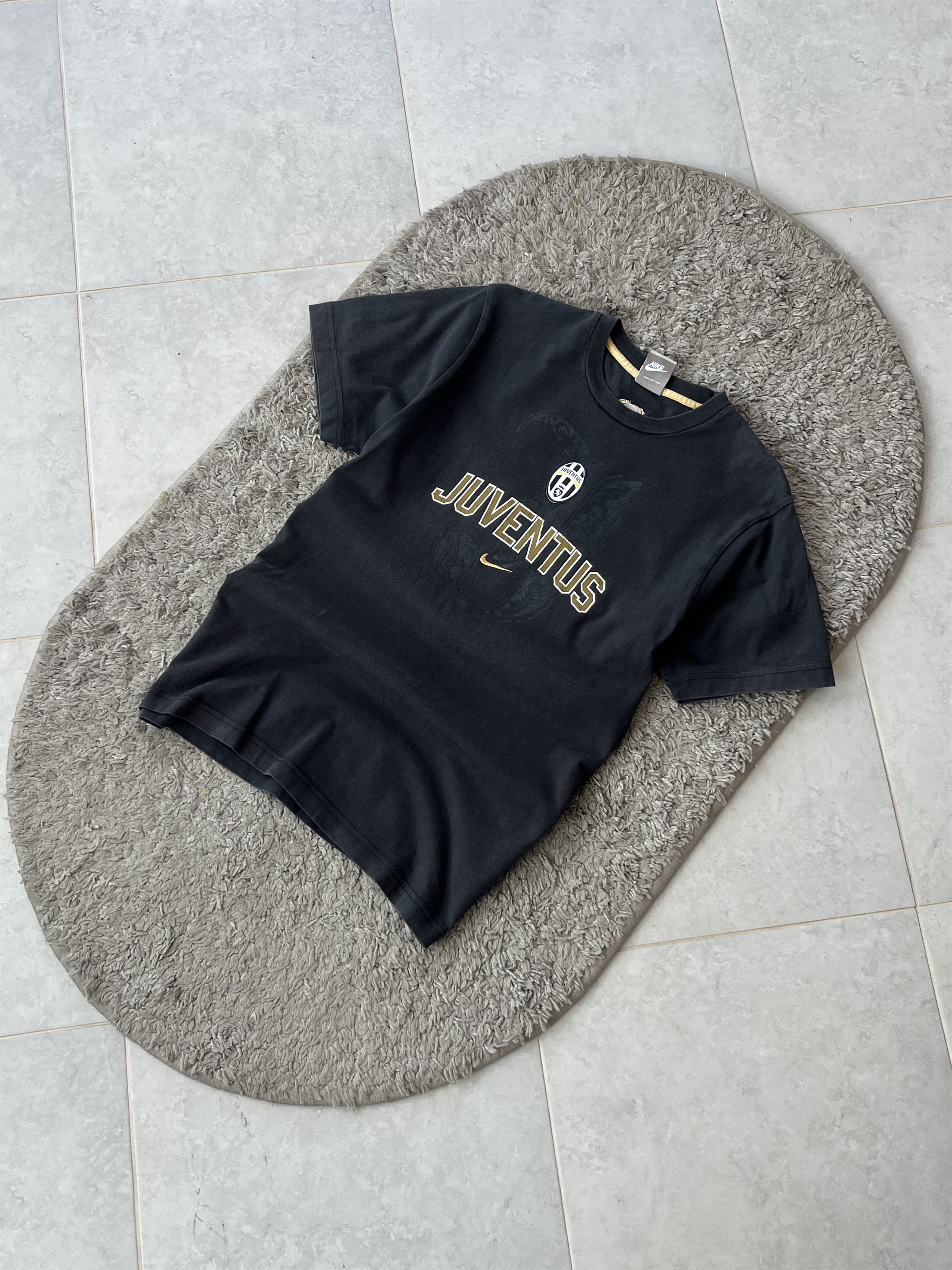 Nike NIKE x JUVENTUS 2008 Vintage Jersey T-shirt Big Logo Size US M / EU 48-50 / 2 - 2 Thumbnail