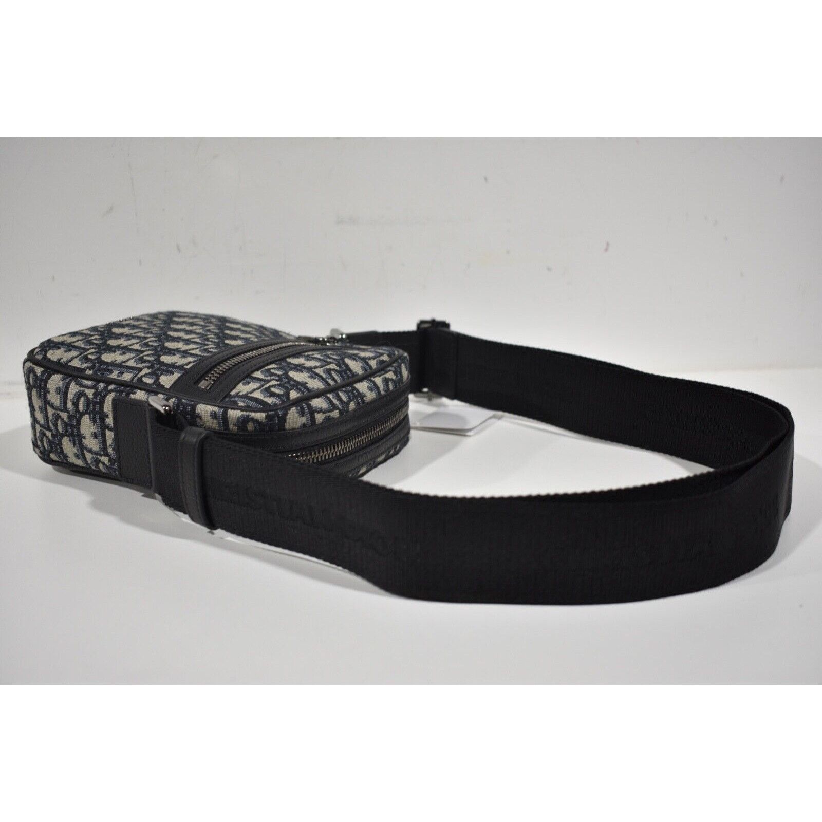 Dior Dior Oblique Vertical Messenger Pouch Shoulder Crossbody Bag Size ONE SIZE - 7 Thumbnail