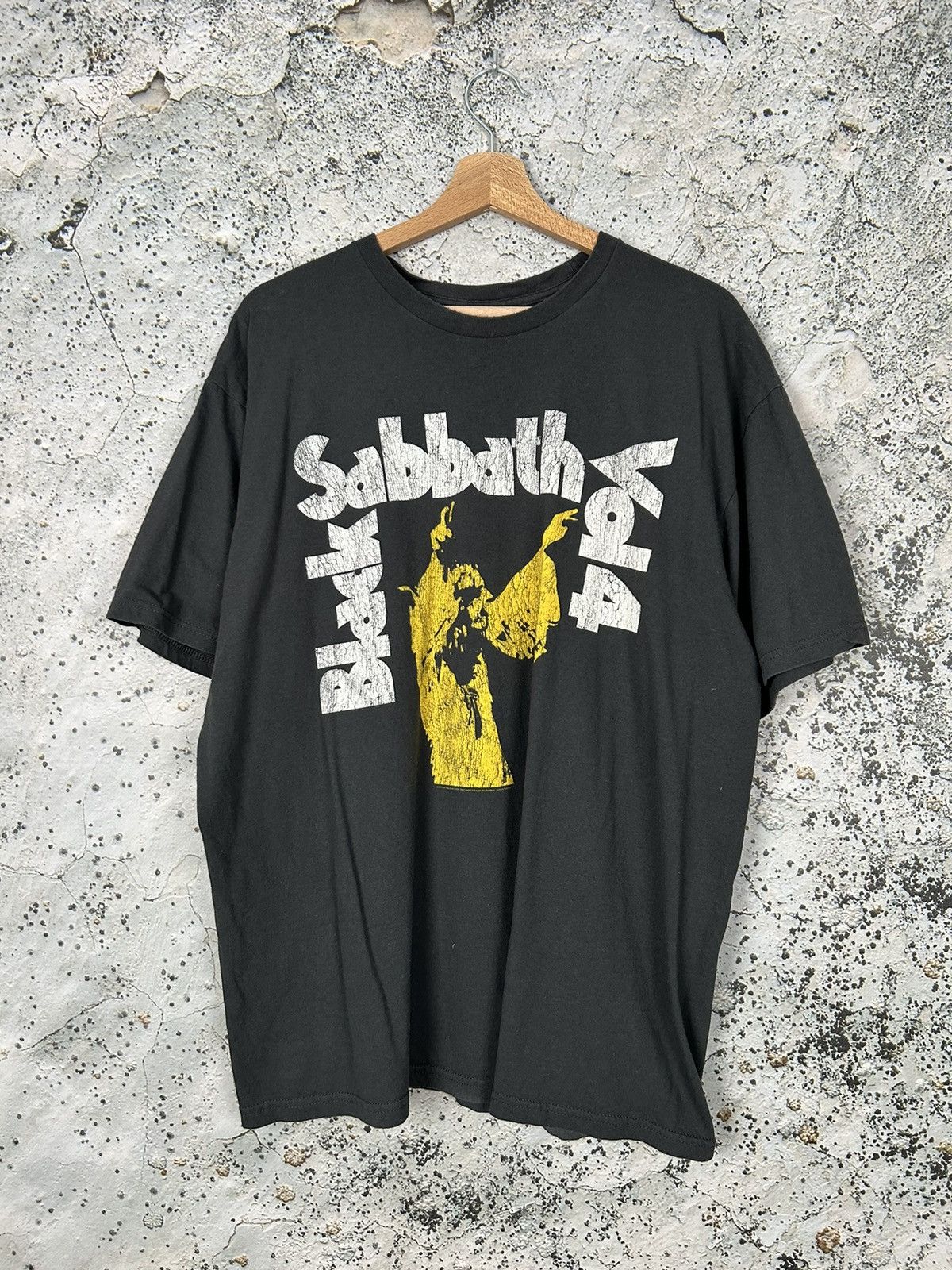 Vintage Black Sabbath Vol 4 Rock Band Tee Metal