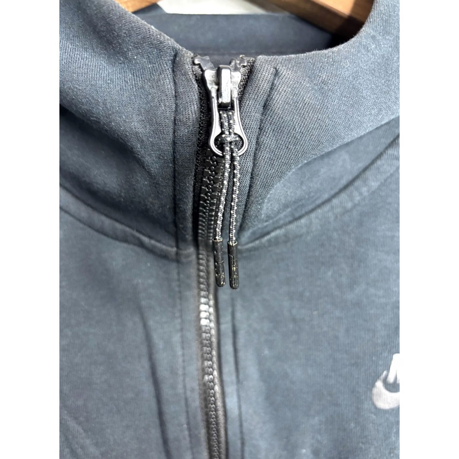 Nike Nike Jacket Mens L Gray Full Zip Hooded Reflective Stripe Pocket Athletic Size US L / EU 52-54 / 3 - 5 Thumbnail
