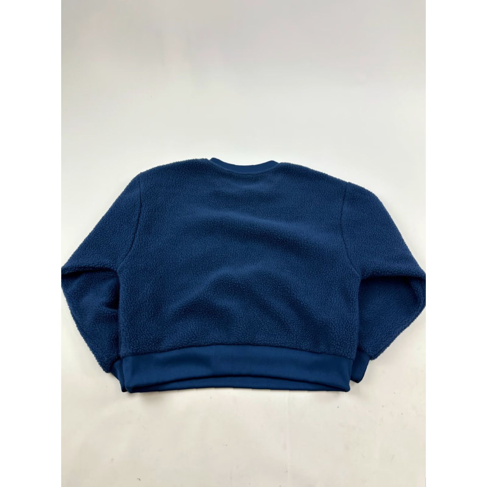 Levi's Levi’s Sweatshirt Womens Small Blue Meadow Fleece Cropped Long Sleeve Crew Neck Regular Fit Pullover Size S / US 4 / IT 40 - 2 Thumbnail