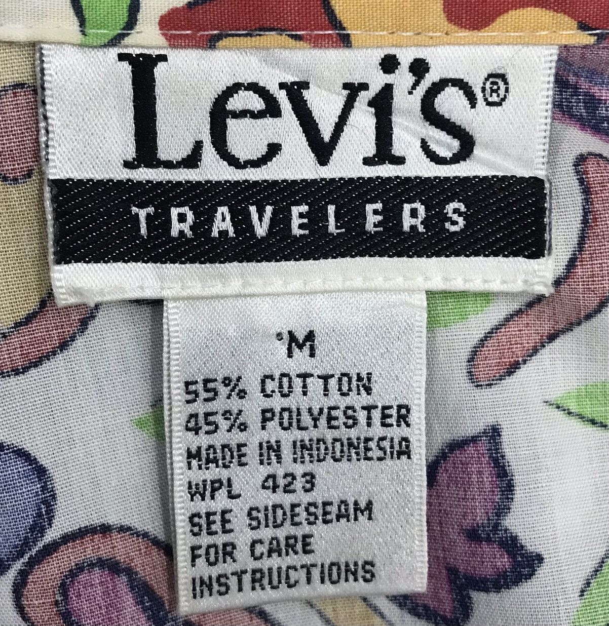 Levi's × Vintage Vintage Levi’s Hawaii Floral Travelers Short Sleeve Button Size US M / EU 48-50 / 2 - 9 Thumbnail