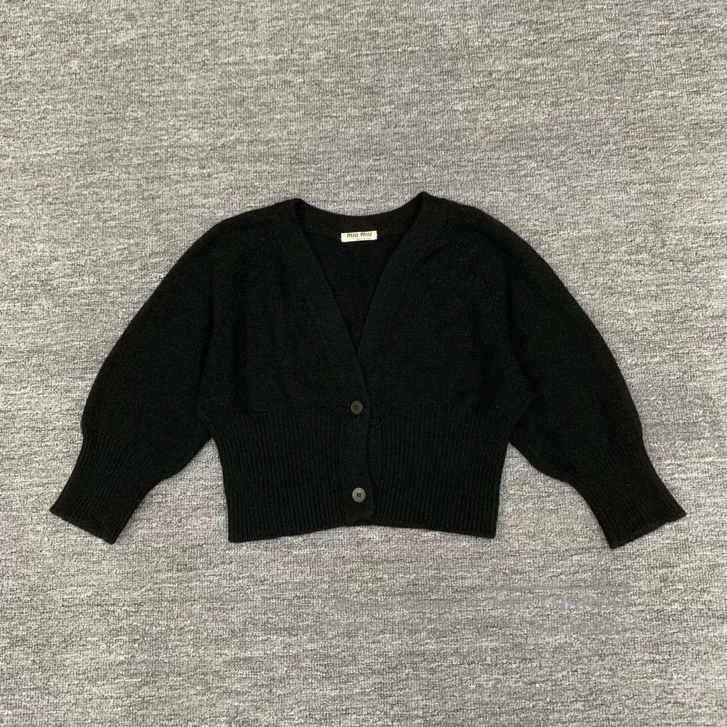 Miu Miu Miu Miu Black Cashmere Short Cardigan. Size US M / EU 48-50 / 2 - 1 Thumbnail