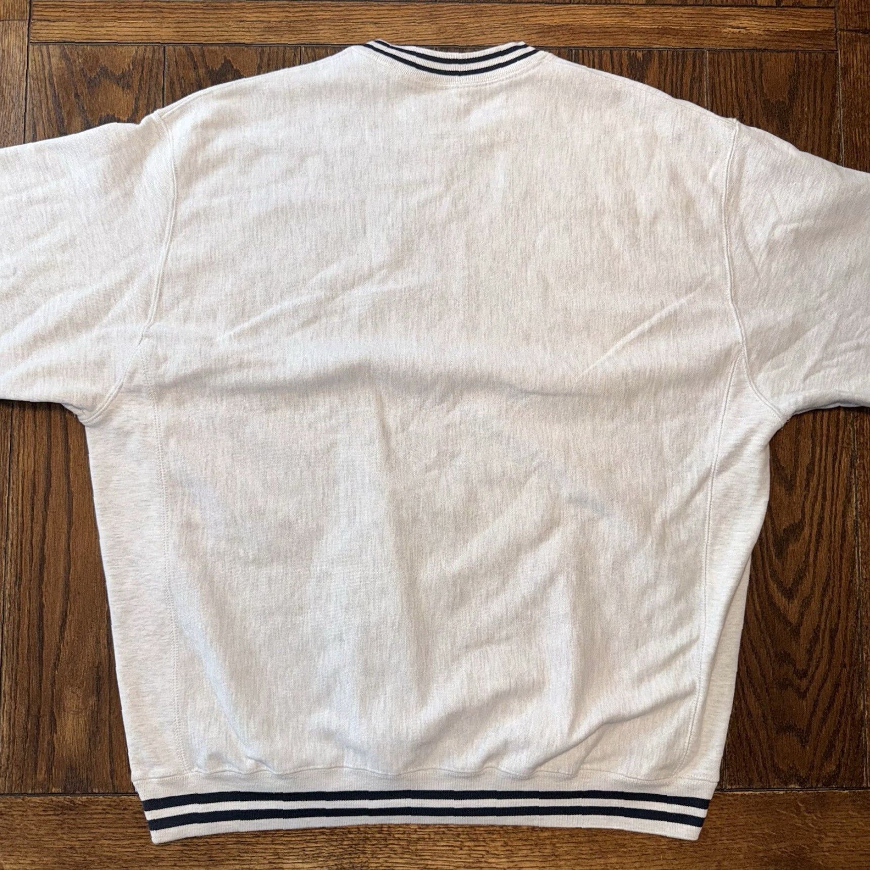 Champion VINTAGE Champion Reverse Weave Crew Neck Sweatshirt XL Michigan Wolverines Size XL Gray Mens Logo Football University College Reversible Sweatshirt Size US XL / EU 56 / 4 - 7 Thumbnail