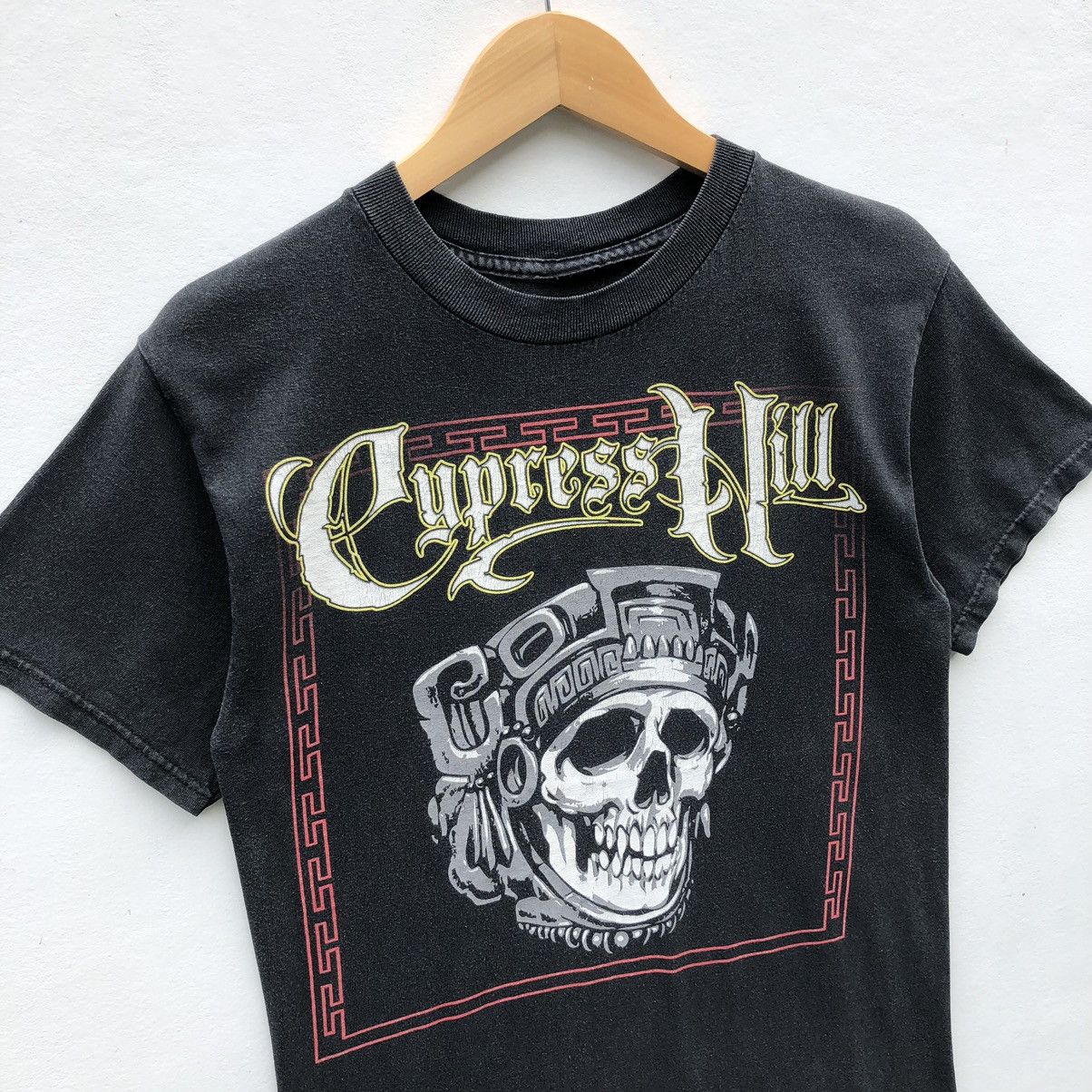 Band Tees Vintage Cypress Hill American Hip Hop Shirt Sun Faded Size US S / EU 44-46 / 1 - 7 Thumbnail