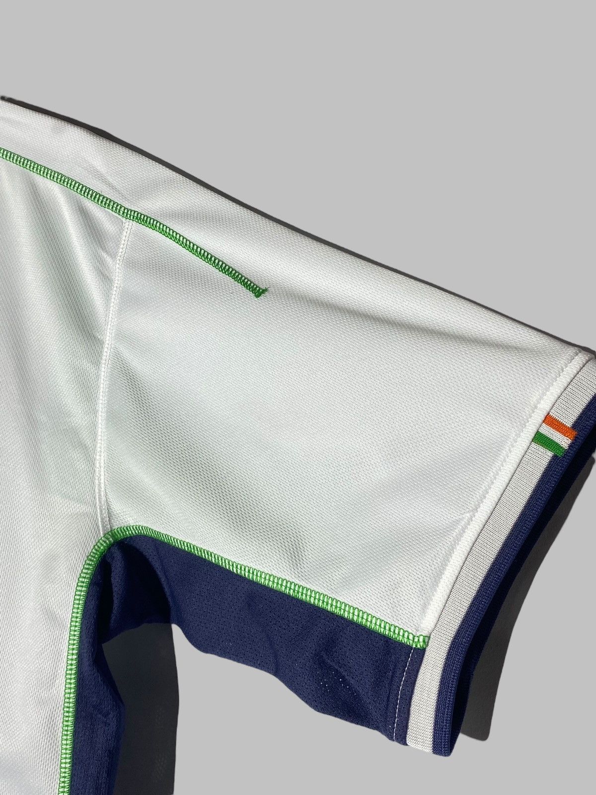Umbro #2 O’Shea Ireland National Team 2002 Away Football Shirt Size US XL / EU 56 / 4 - 10 Thumbnail