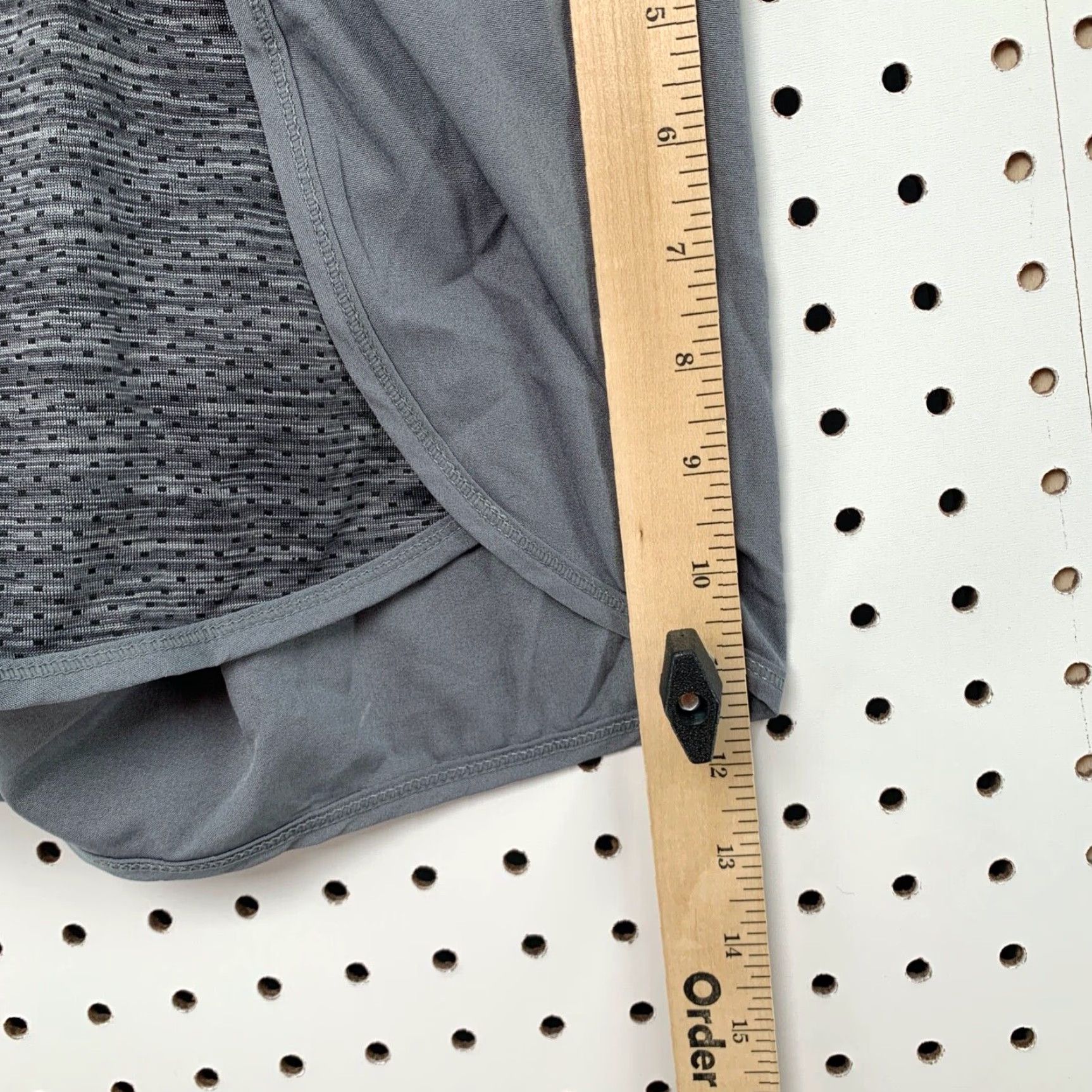 Vintage Head Gray Athletic Short Womens Medium Track Running Shirt Size 32" / US 10 / IT 46 - 7 Thumbnail