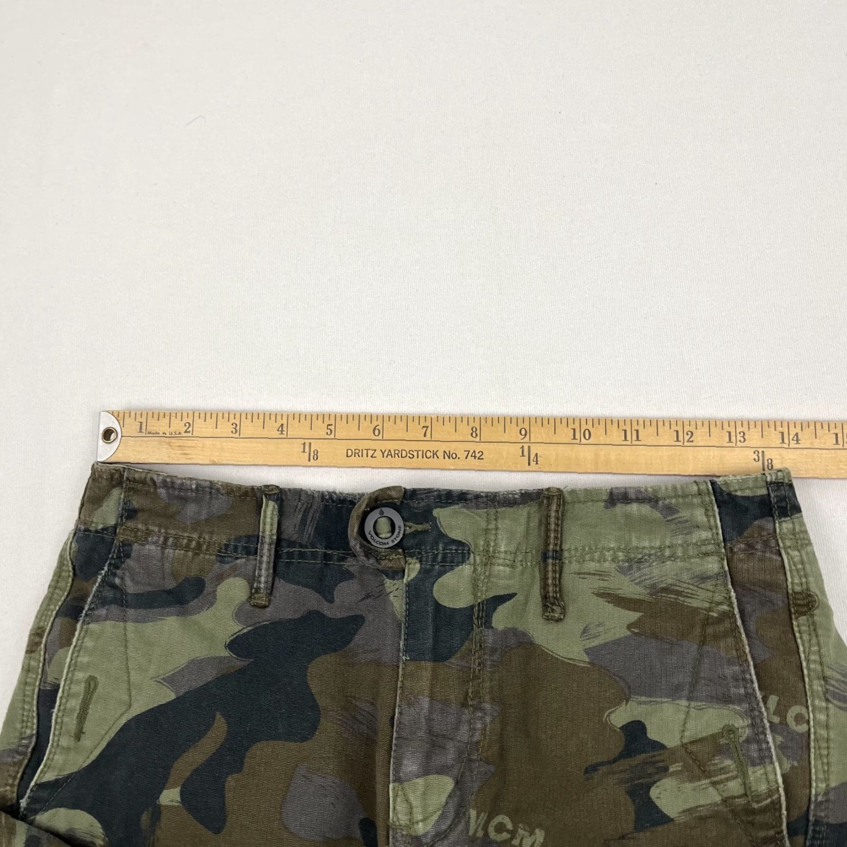 Volcom Volcom Shorts Cargo Scout Mens Size 28 x 9" Green Brown Camo Military Skater Y2K Size US 28 / EU 44 - 5 Thumbnail