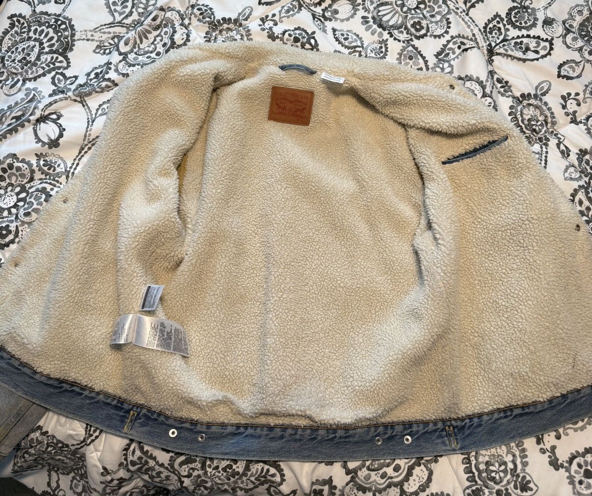 Levi's Levi’s Sherpa Denim Jacket Size US L / EU 52-54 / 3 - 3 Thumbnail