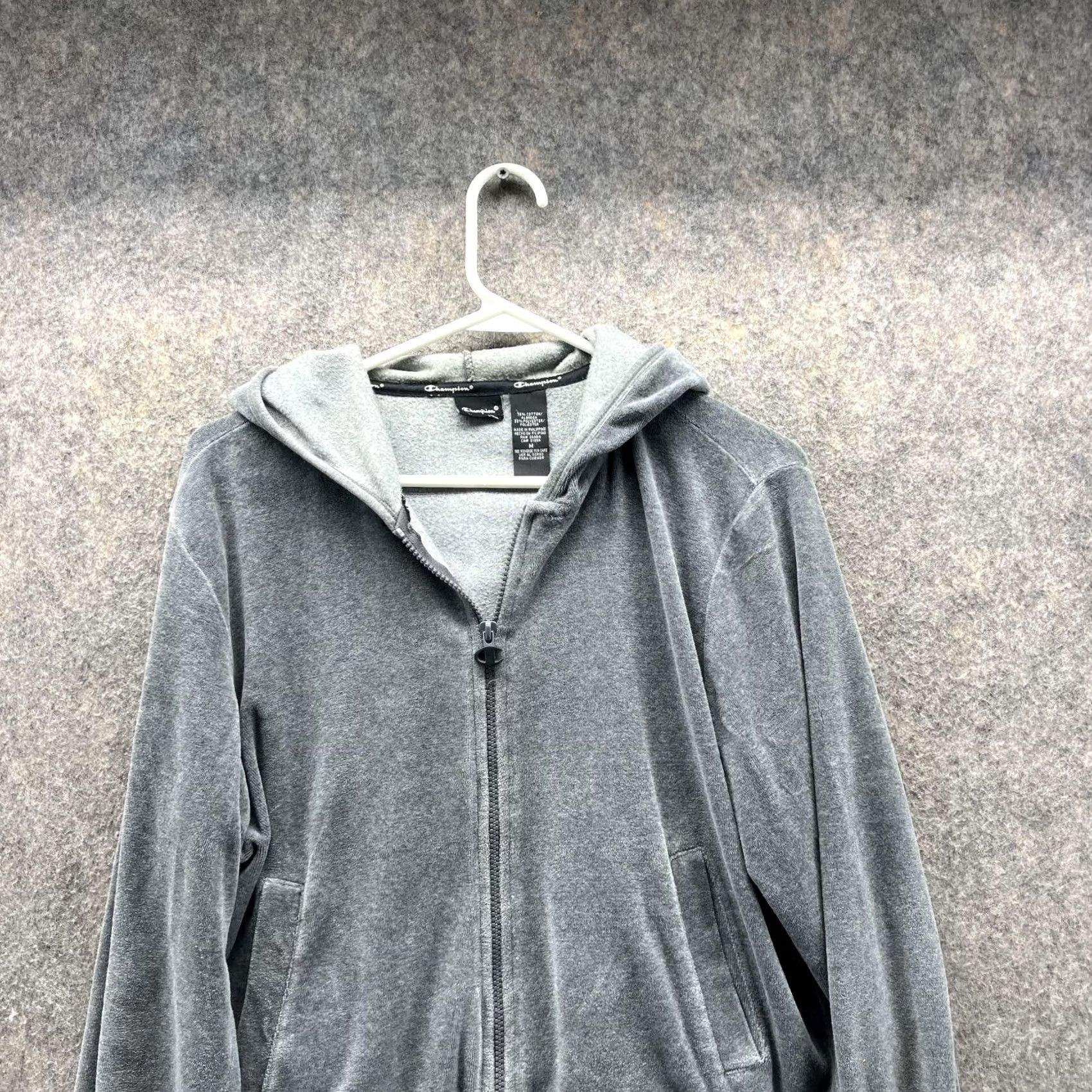 Champion VINTAGE Champion Sweater Women M Gray Full Zip Hoodie Logo Cotton Fleece 2000s Mens Womens Boys Girls Size M / US 6-8 / IT 42-44 - 2 Thumbnail