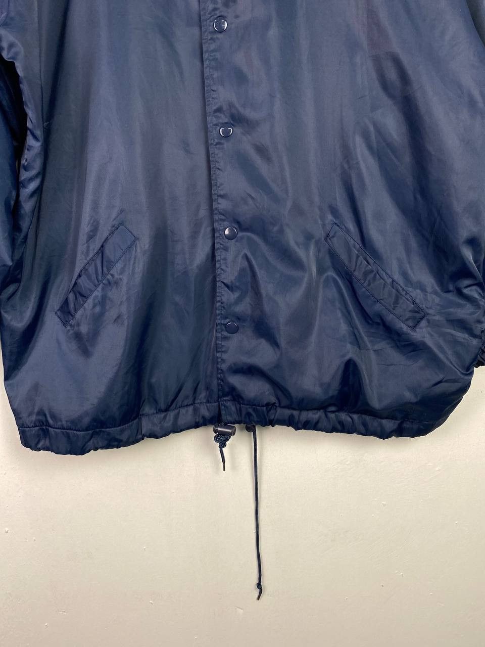 Vans vintage 90s vans snowboards light jacket nice design Size US XL / EU 56 / 4 - 6 Thumbnail