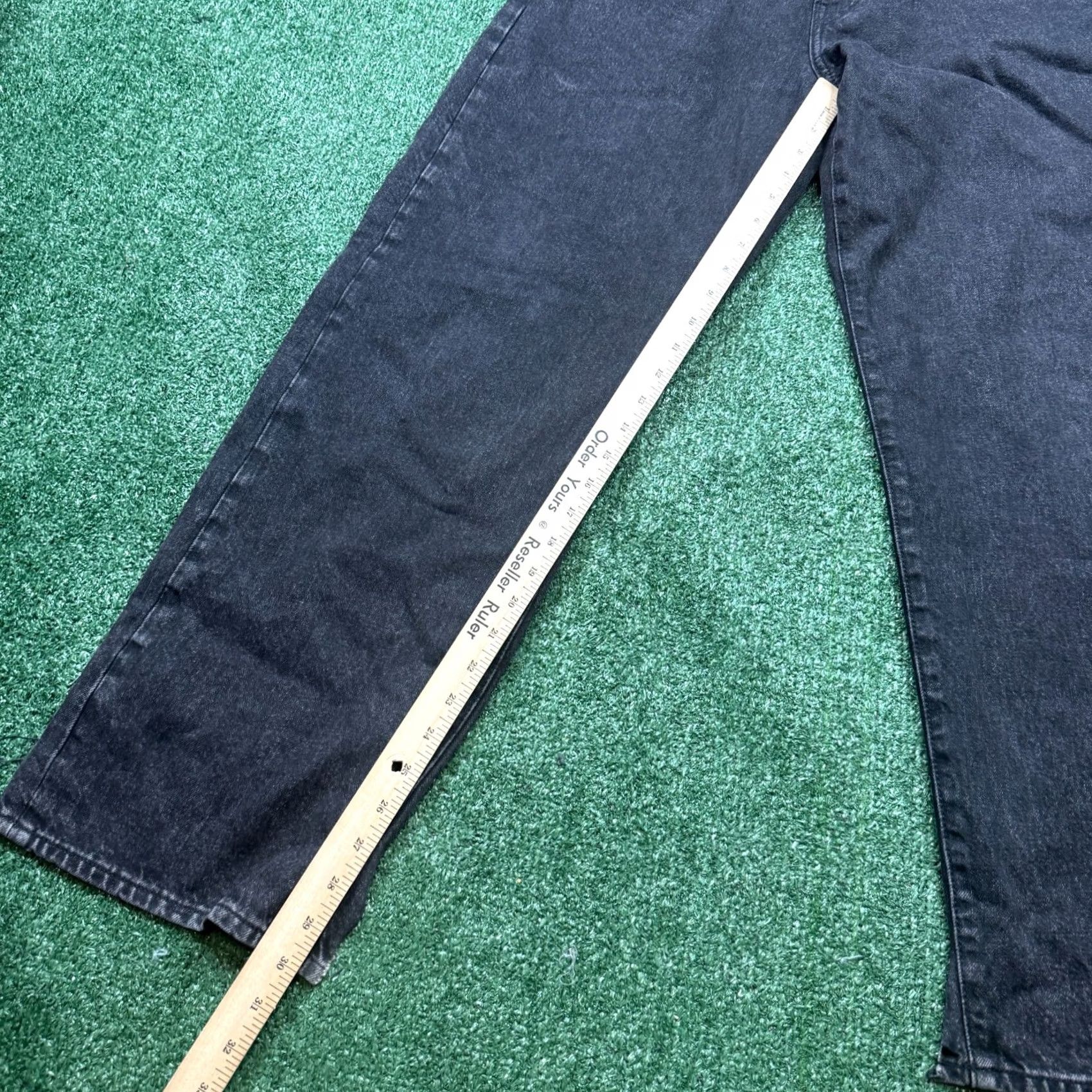 Gap Gap Jeans Men's Size 34 x 32 Black Relaxed Fit Step Hem 5-Pocket Denim Straight Navy? Size US 34 / EU 50 - 3 Thumbnail