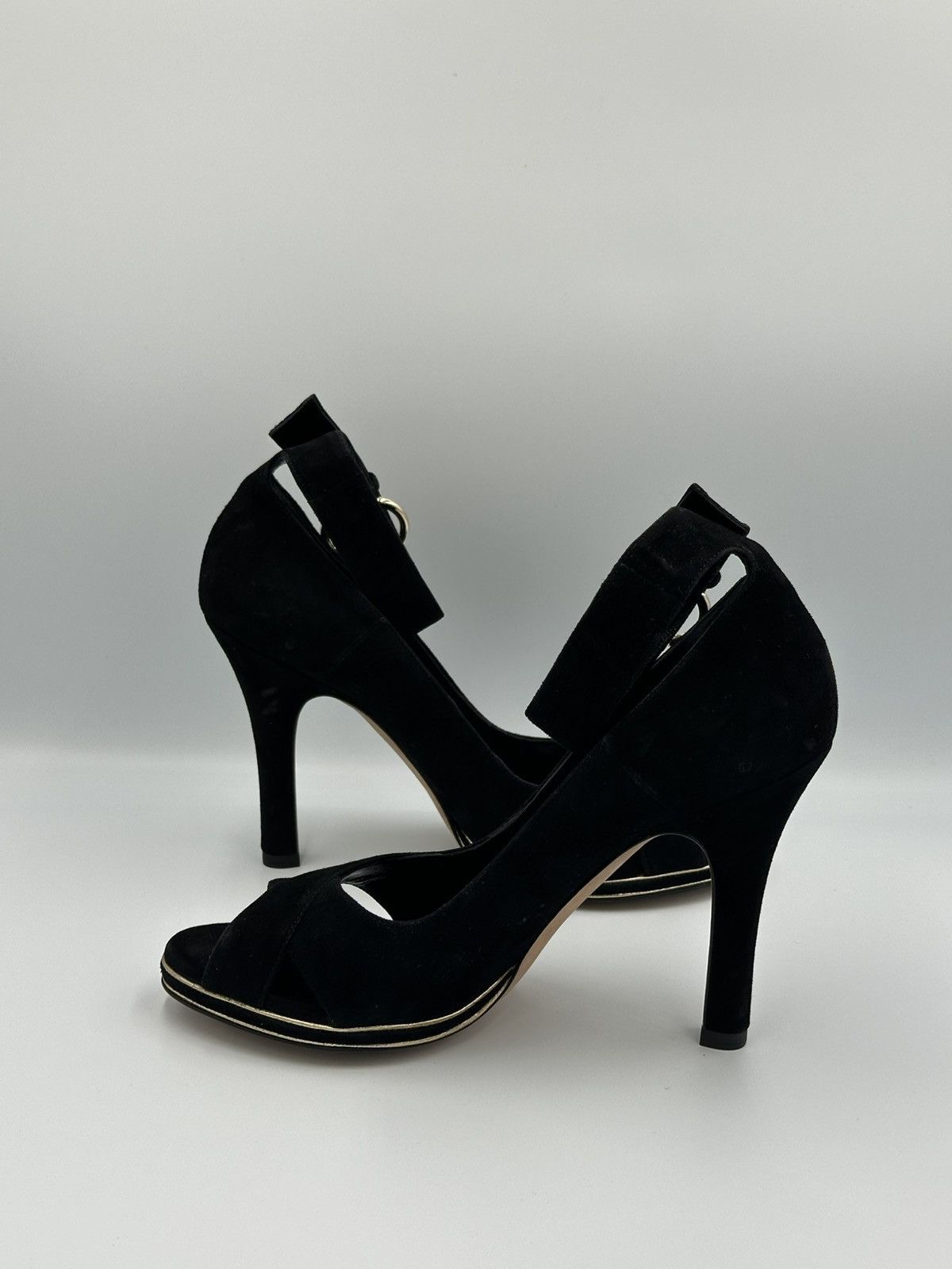 Gucci Gucci classy suede heels with box Size US 7 / IT 37 - 7 Thumbnail