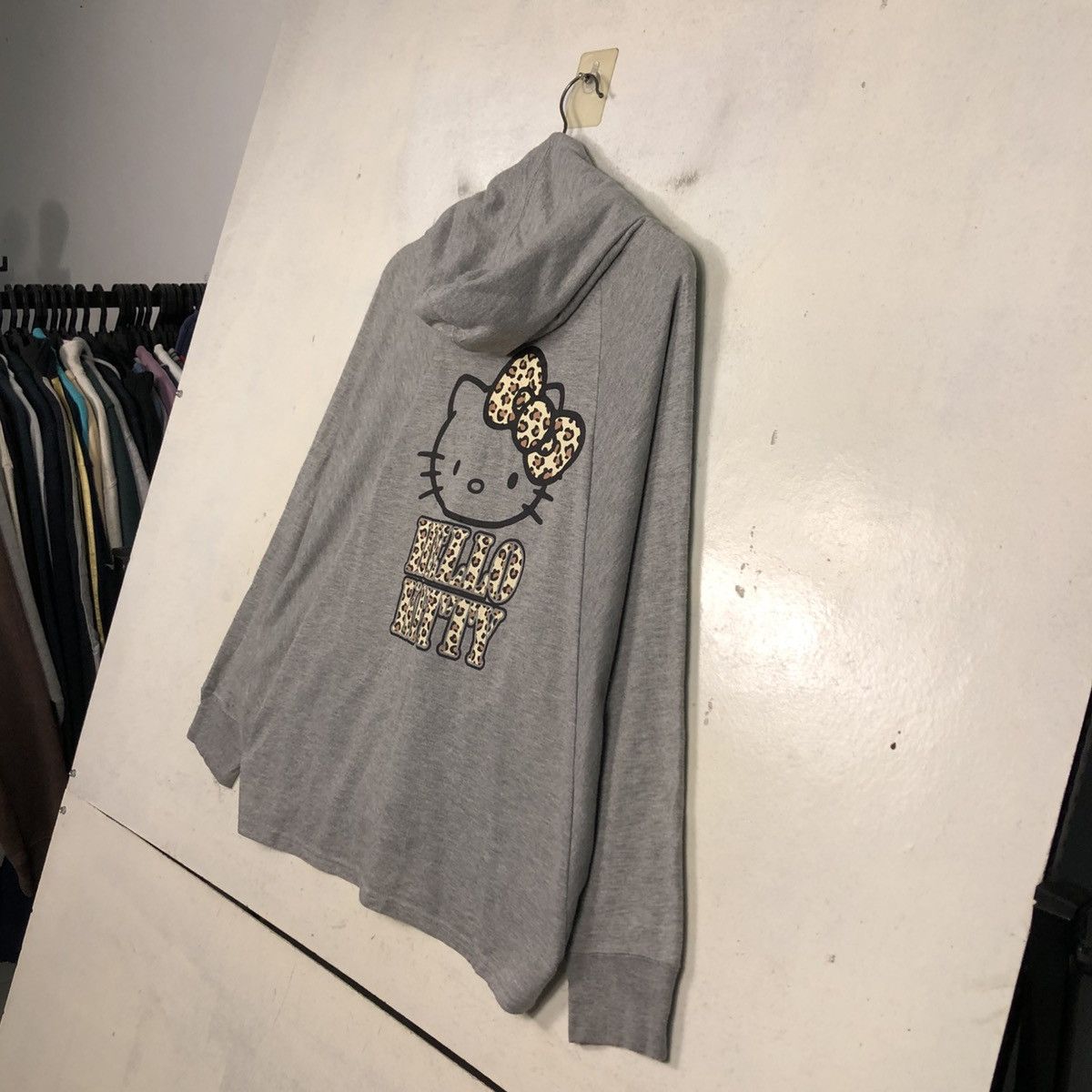 Japanese Brand 📌Zipper Jacket Sweater Hoodie Hello Kitty Cartoon Big Logo Size US L / EU 52-54 / 3 - 12 Thumbnail