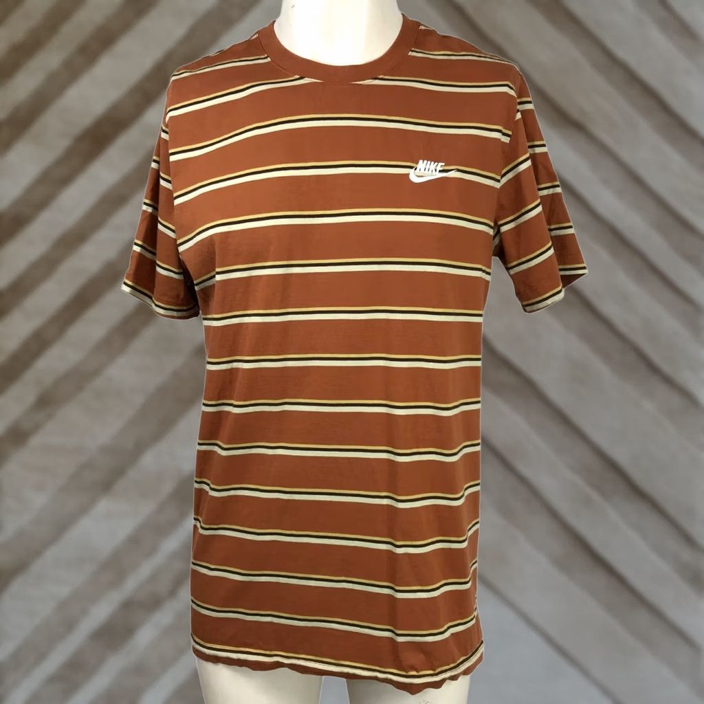 Nike Nike Mens Large Tan Stripe Crew Neck Short Sleeve Cotton Tee L DZ2985-246 Size US 33 - 1 Thumbnail